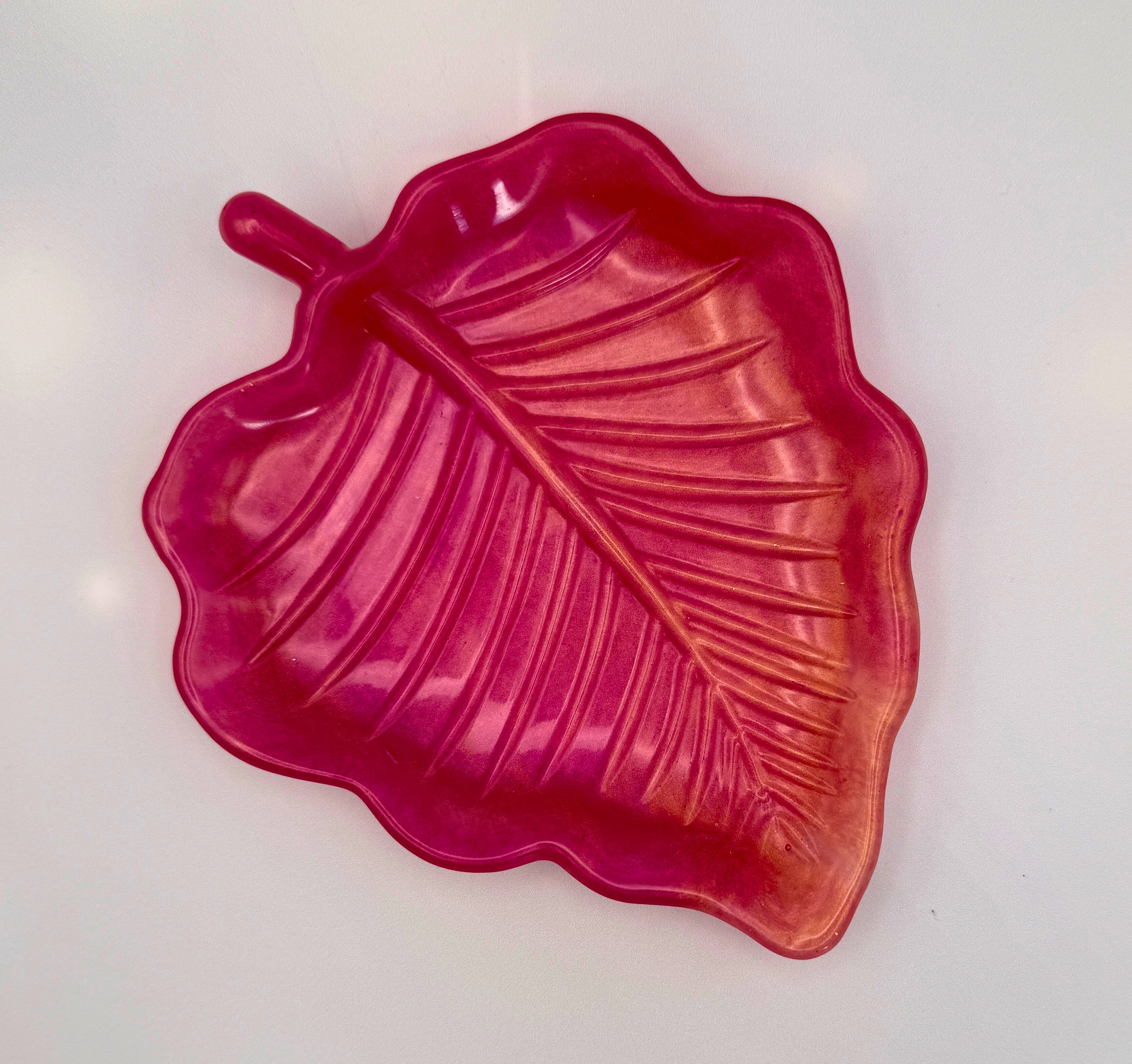 Un-be-leaf-able handmade resin leaf trays