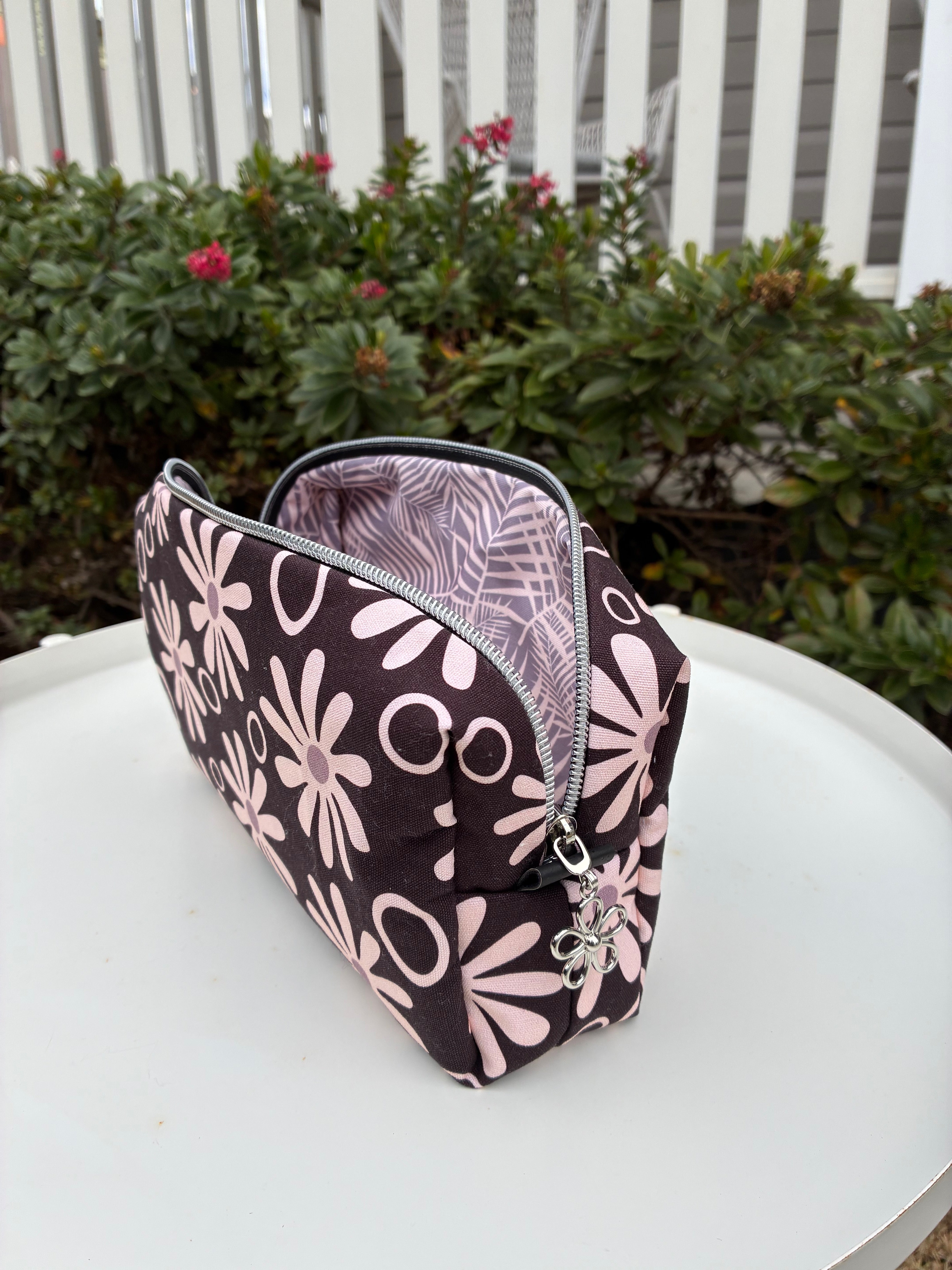 Bilby Pouch - Black Funky Daisies lined with Leaves (Anzela Simcock)