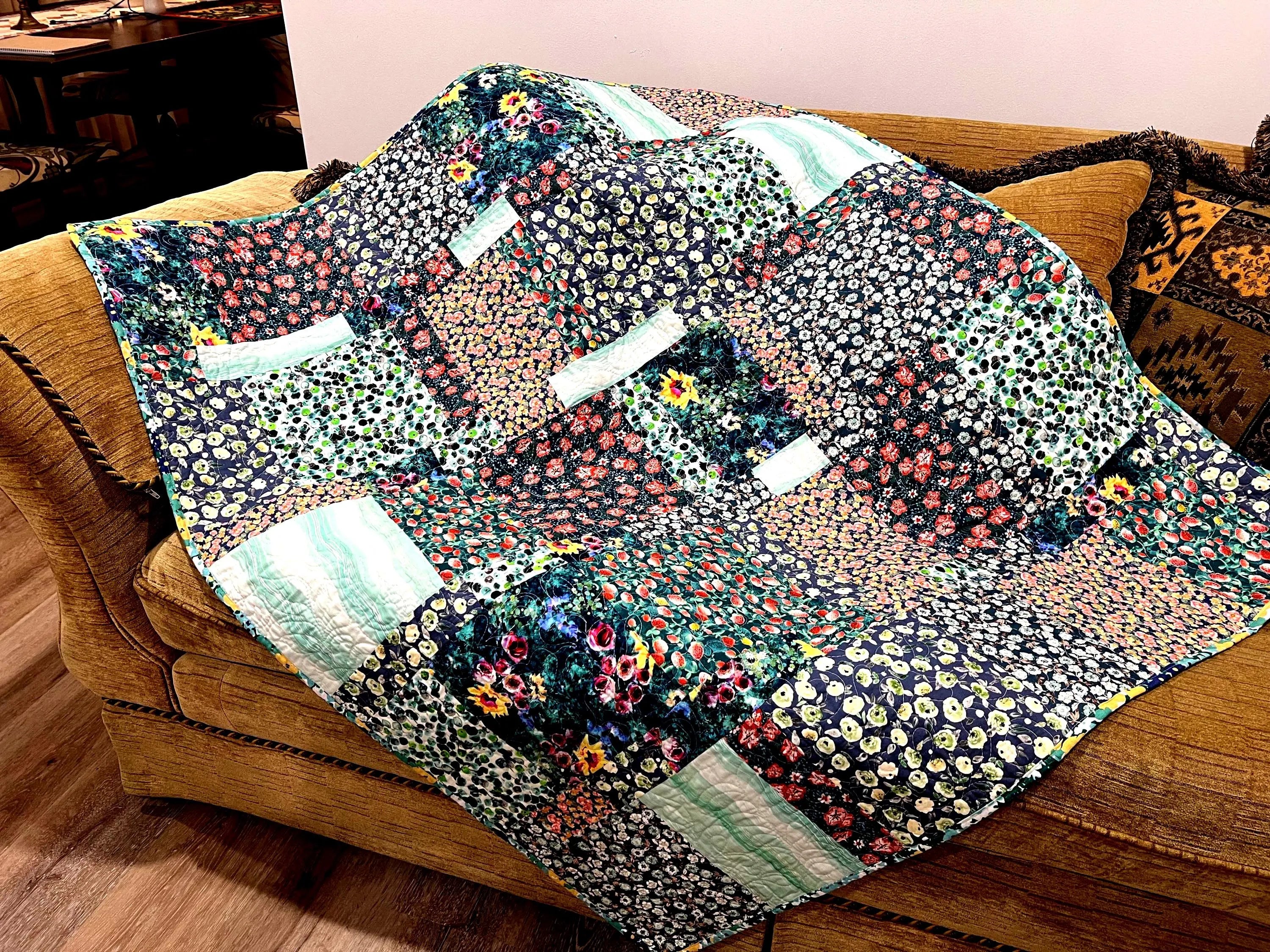 Easy 5-Cut Fat Quarter Quilt Pattern: Beginner PDF Tutorial (Lap Size 50"x60")