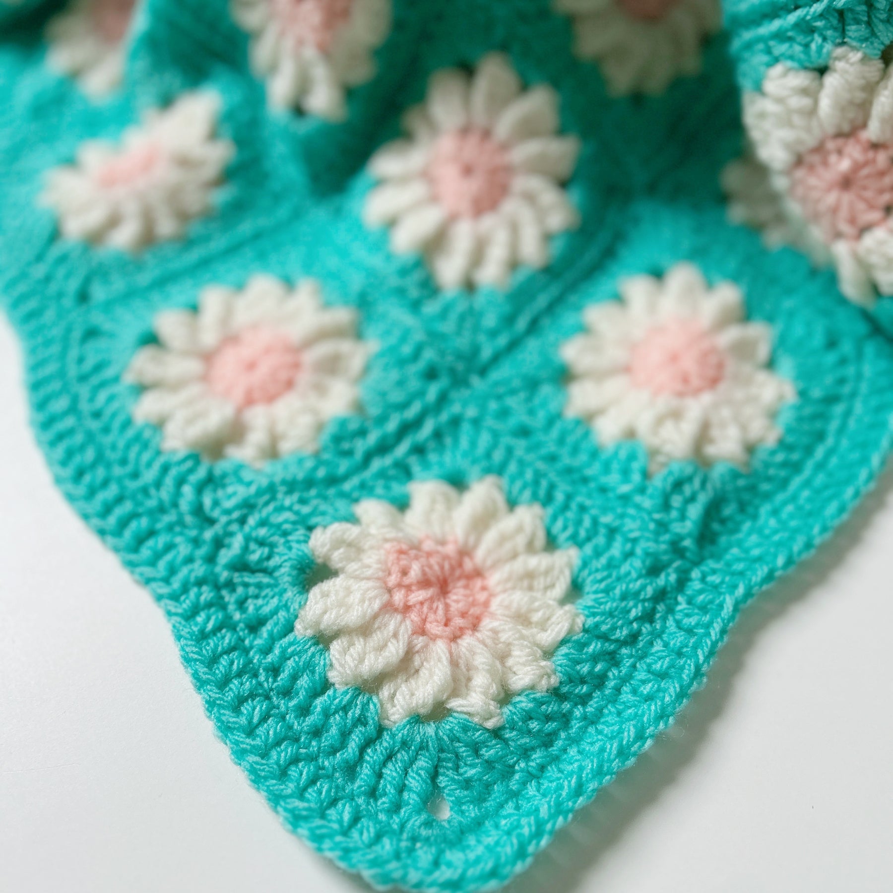 Handmade Crochet Daisy Baby Blanket – Turquoise, Pink & White Floral Granny Square Blanket