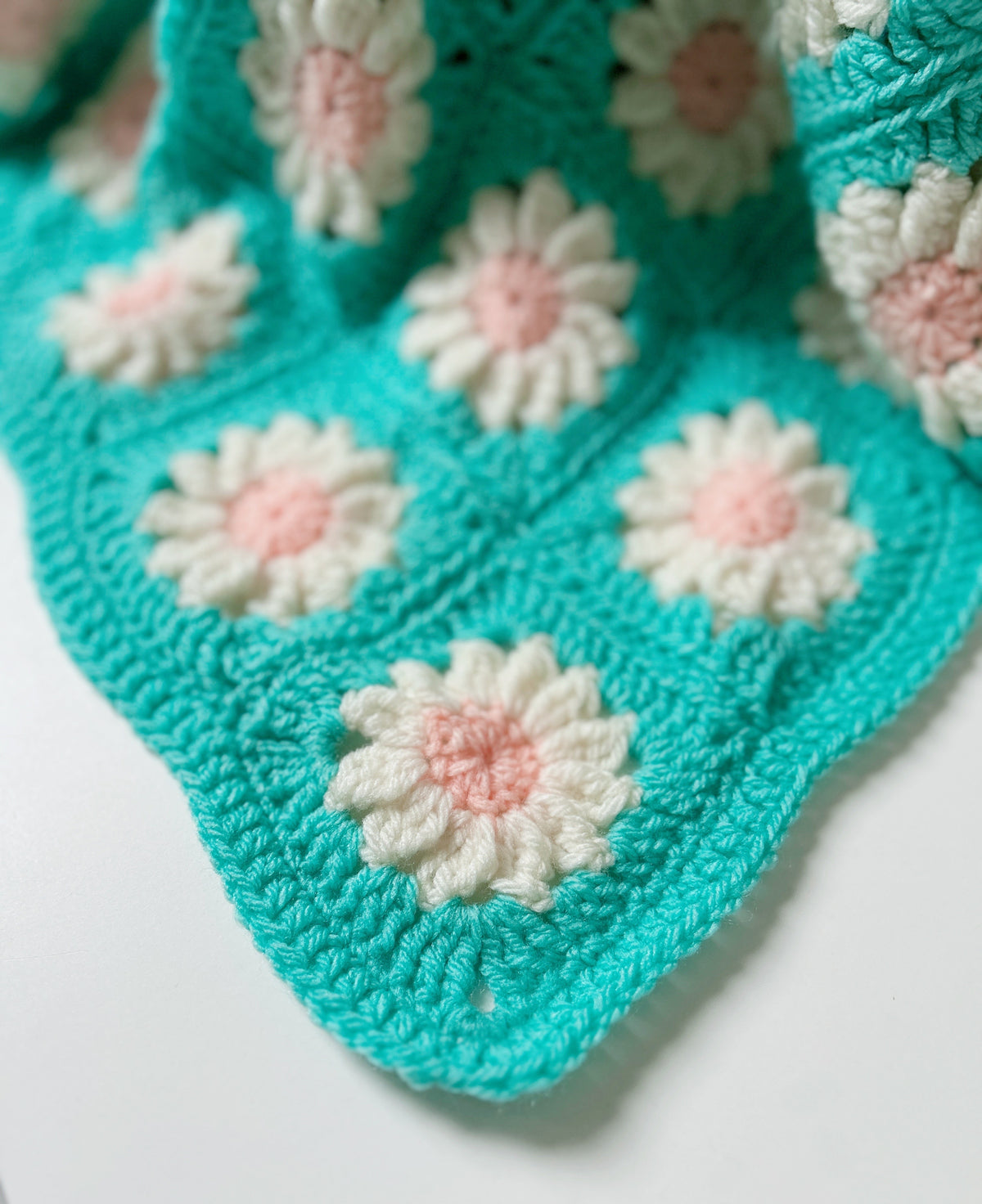 Handmade Crochet Daisy Baby Blanket – Turquoise, Pink & White Floral Granny Square Blanket
