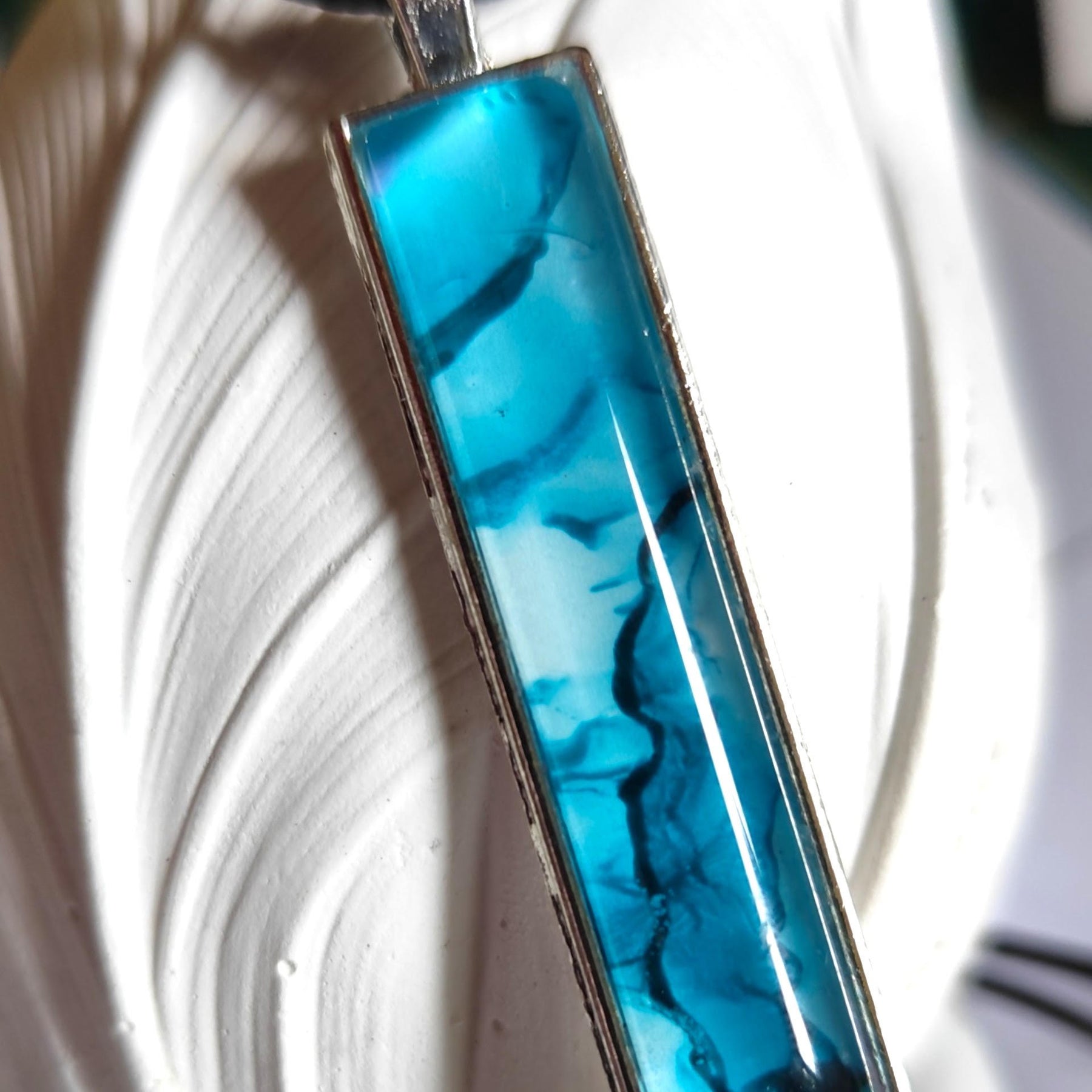 Teal Alcohol Ink Pendant Necklace – Wearable Art