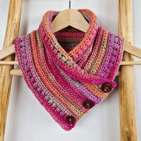 Ladies Neck warmer | Cowl | Scarf | Sunset Toned | Adult | Vintage | Crochet | Buttoned