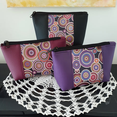 Rings of Circles - Wedge Shaped Zippered Pouch
