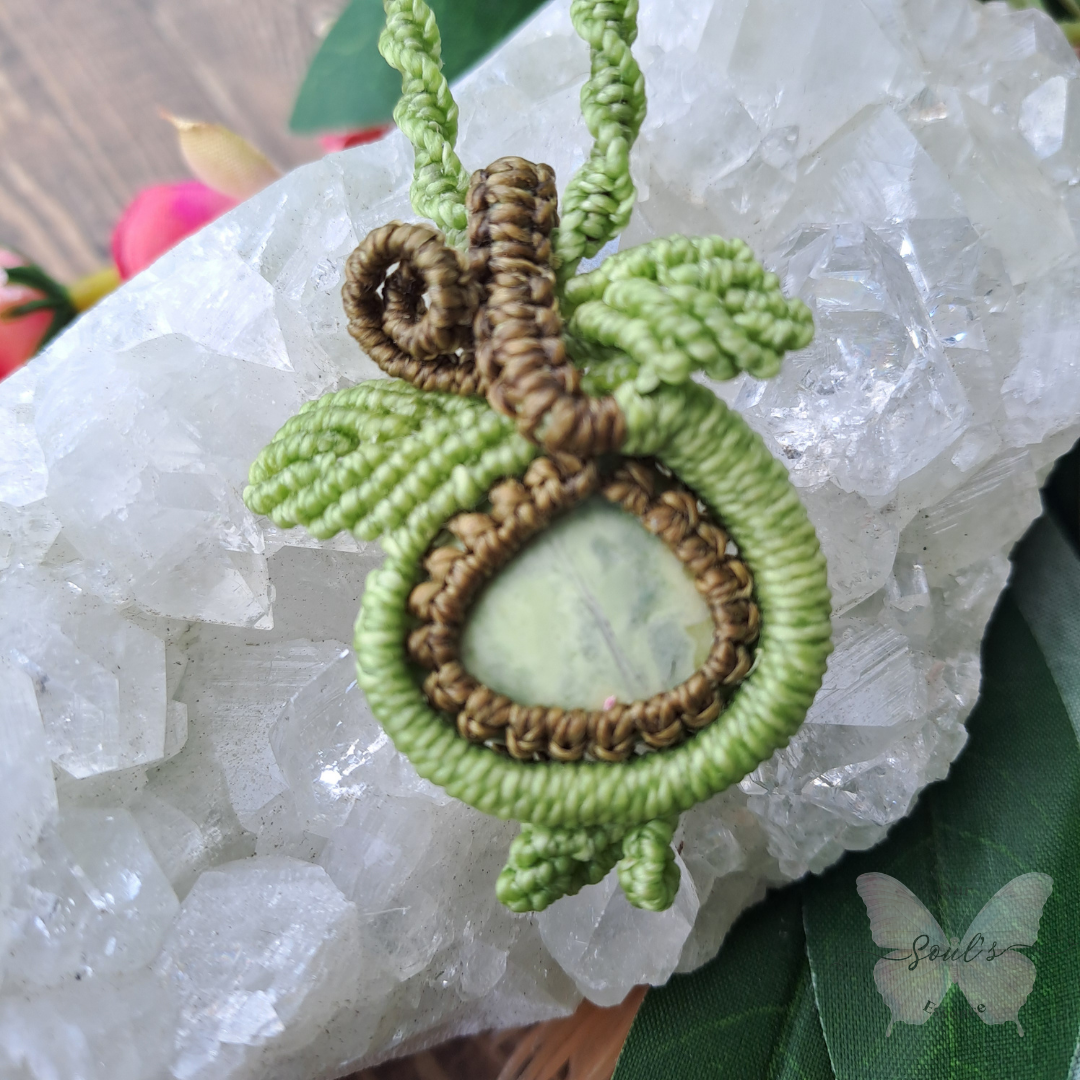 Lemon Chrysoprase Micro Macramé Necklace