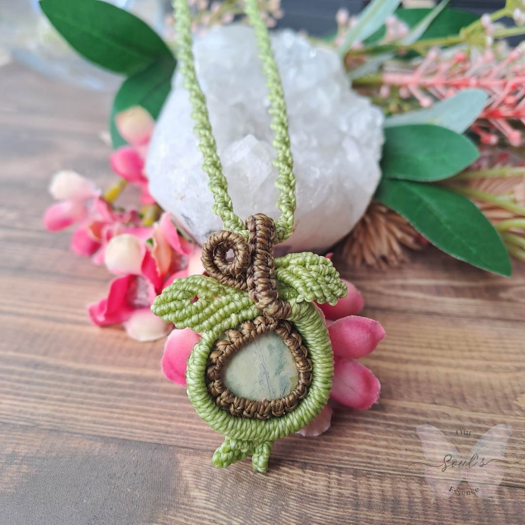 Lemon Chrysoprase Micro Macramé Necklace