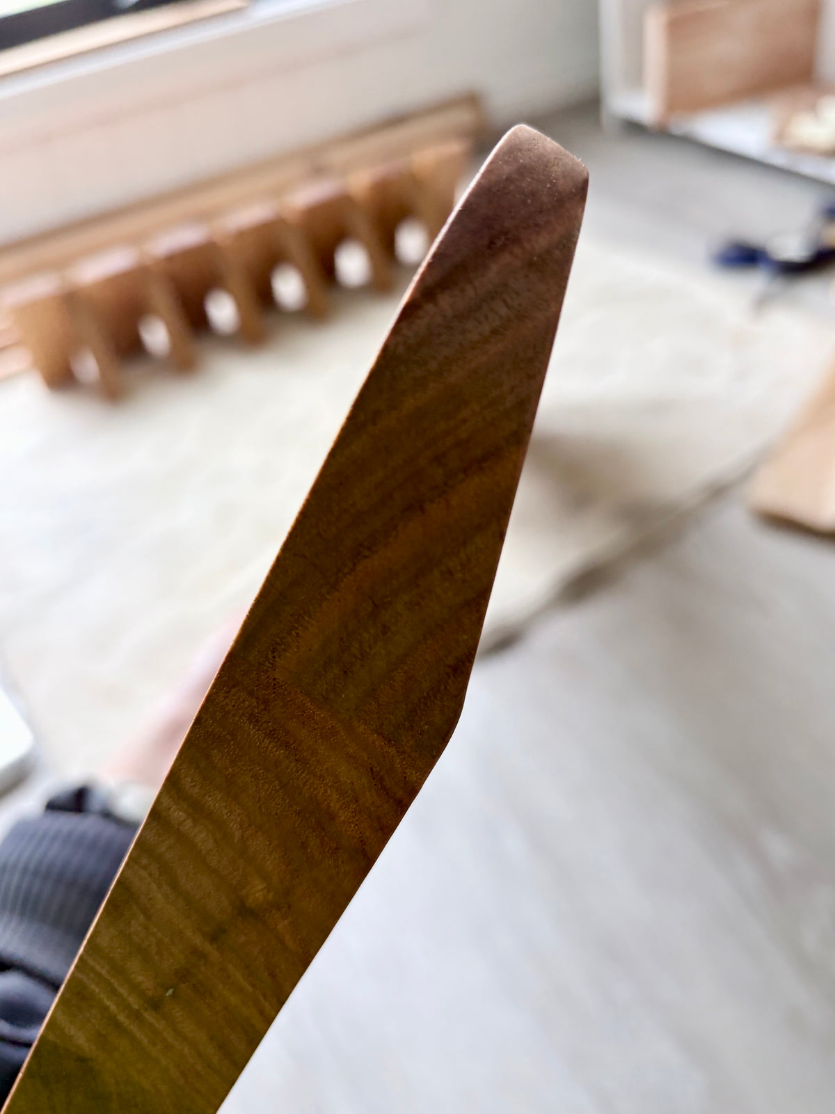 Tasmanian oak Floating shelf 900mm