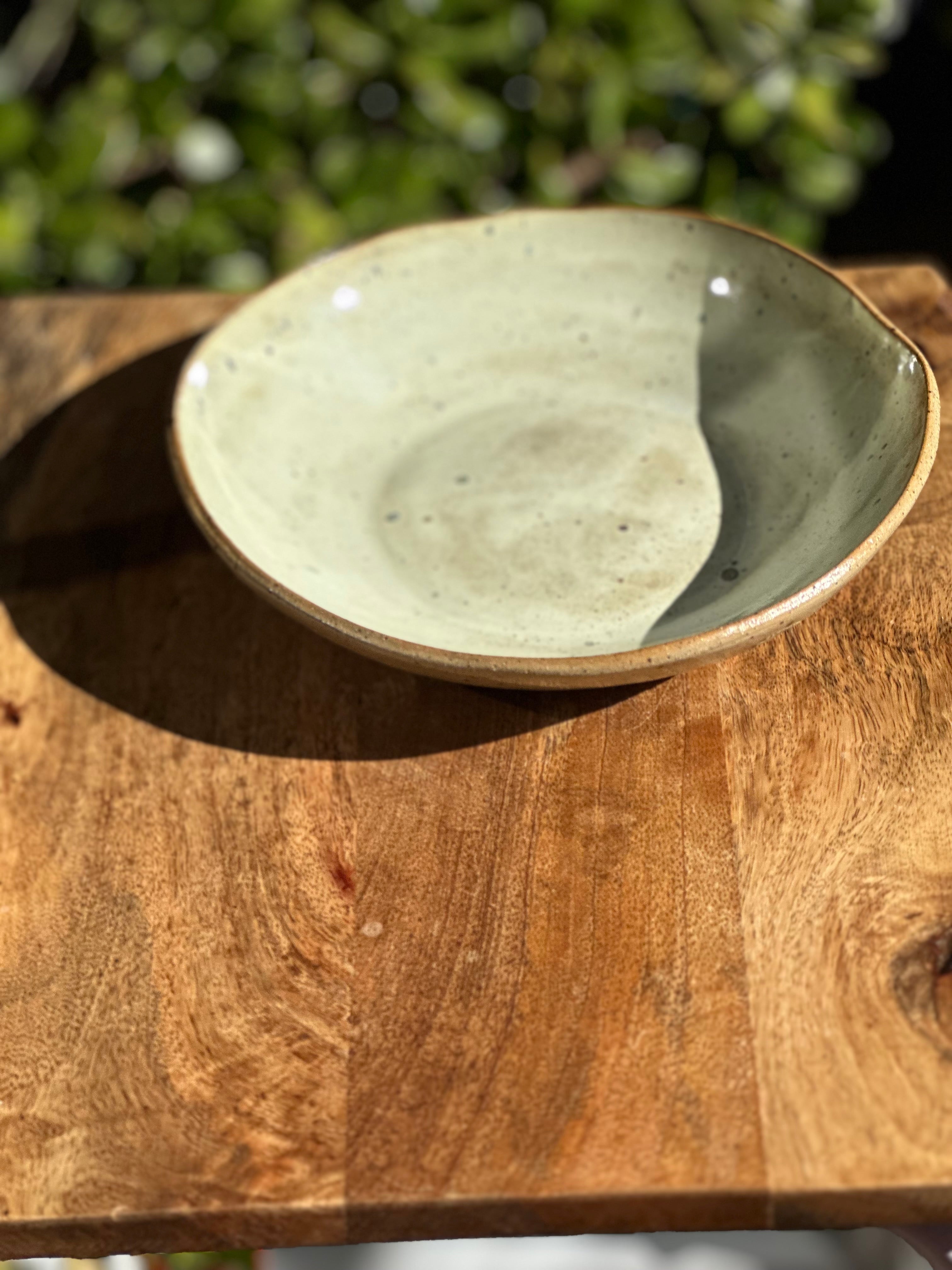 Lemon Speckle Shallow Serving Bowl | Handmade Ceramic Bowl | Cockatoo | Stoneware