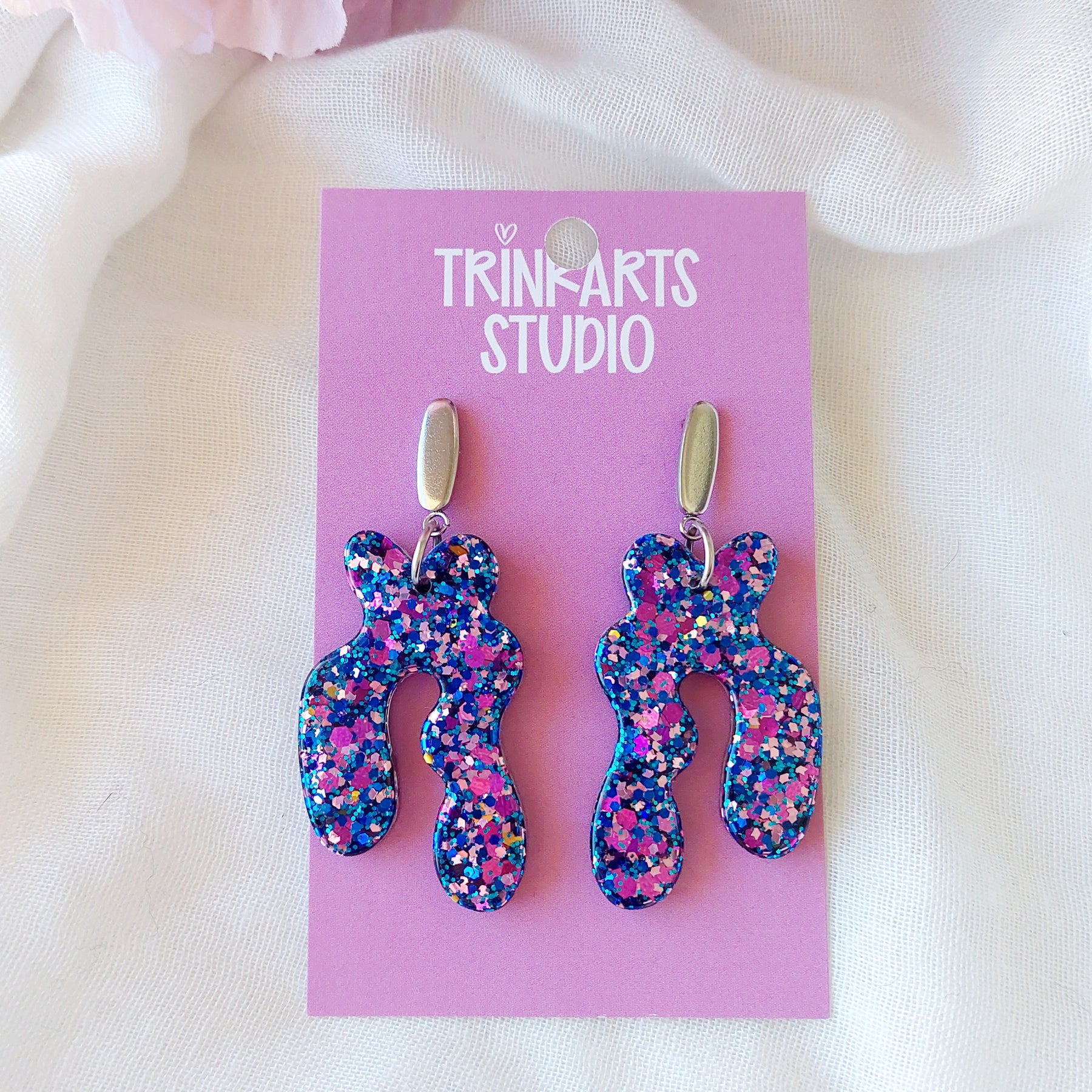Wavy Arch Glitter Resin Dangle Earrings