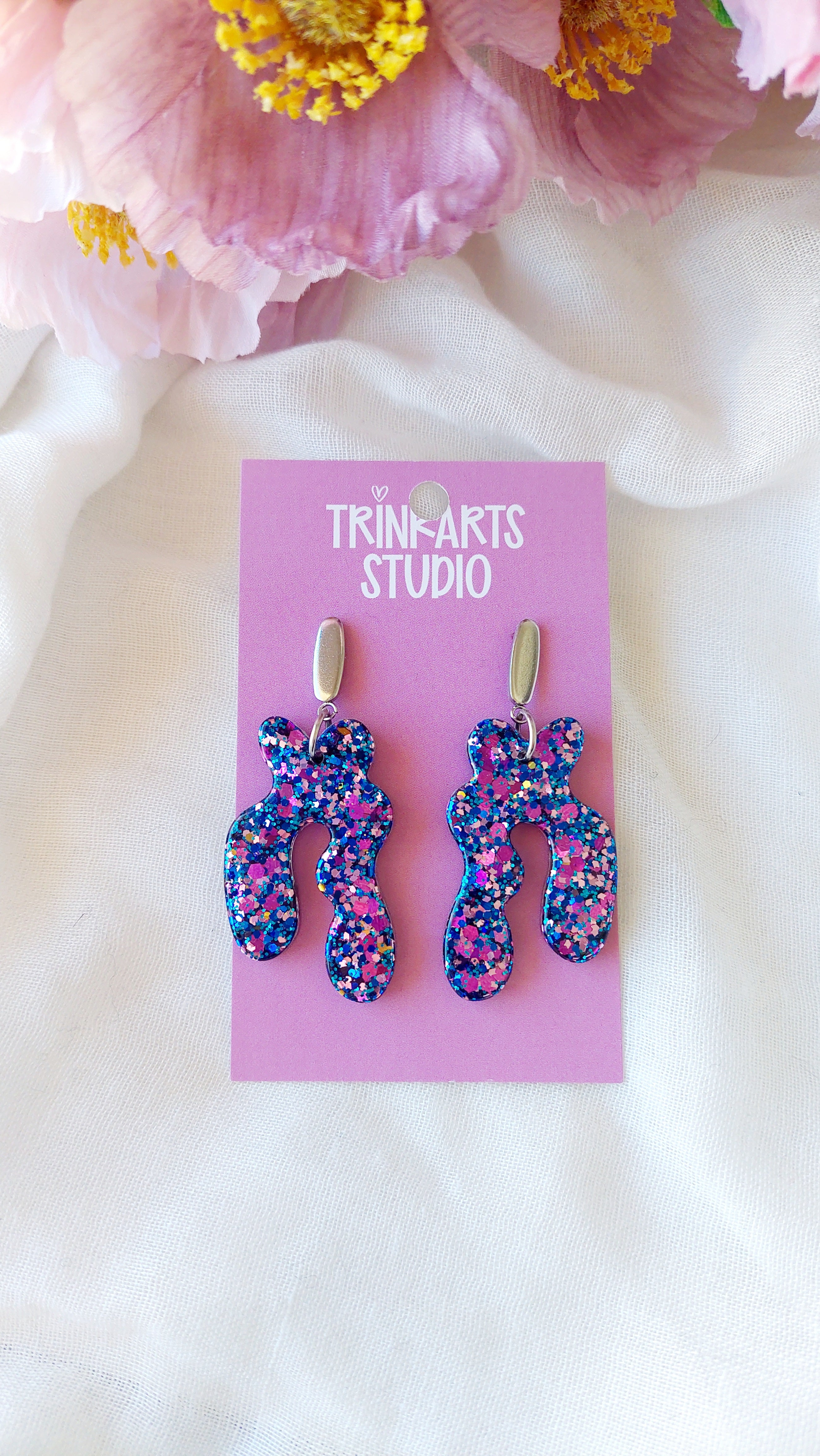 Wavy Arch Glitter Resin Dangle Earrings