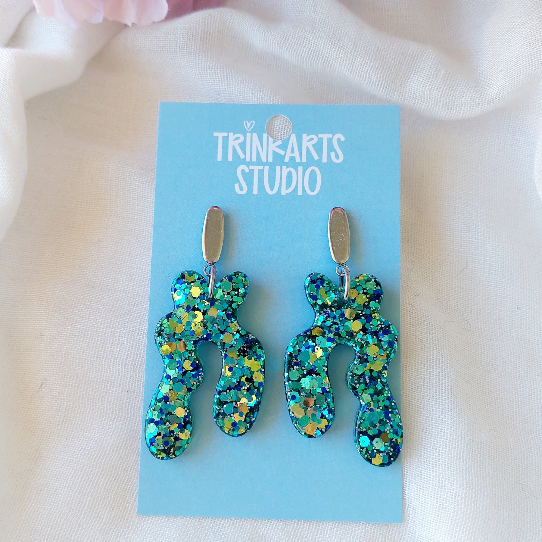 Wavy Arch Glitter Resin Dangle Earrings