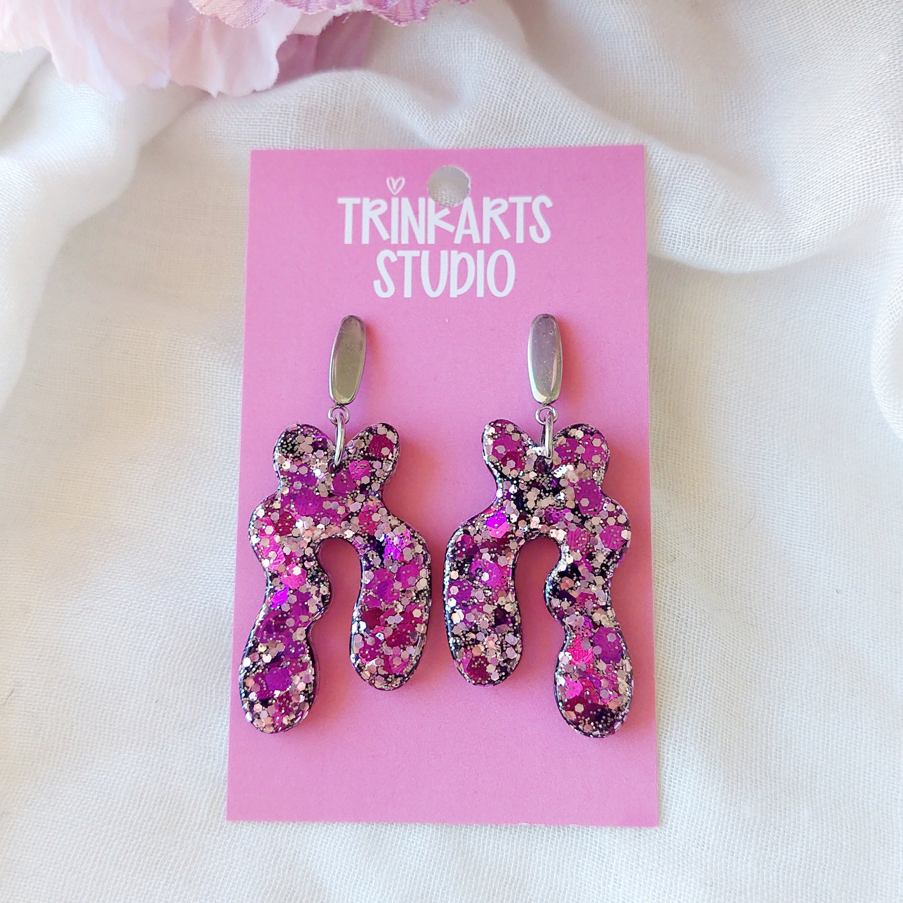 Wavy Arch Glitter Resin Dangle Earrings
