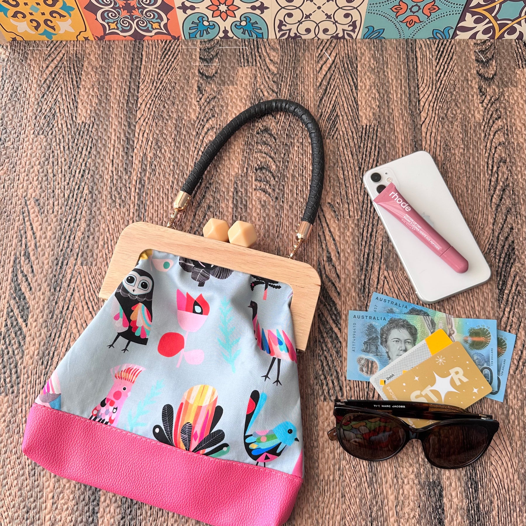 Kiss Lock Clutch with Vinyl Handle