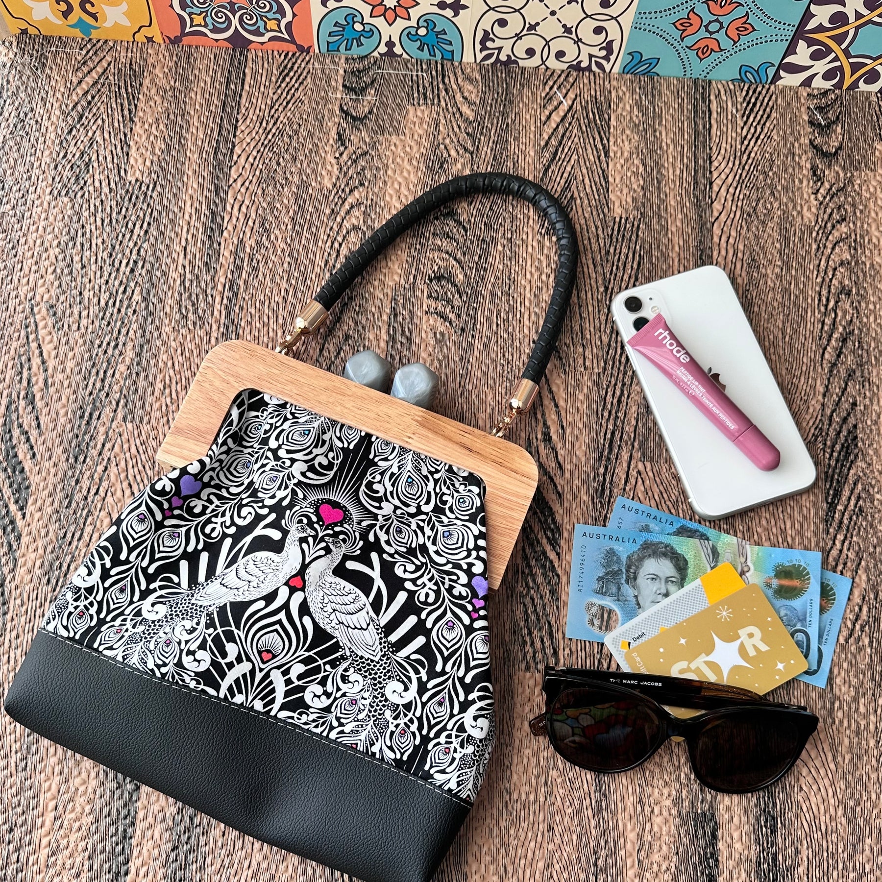 Kiss Lock Clutch with Vinyl Handle