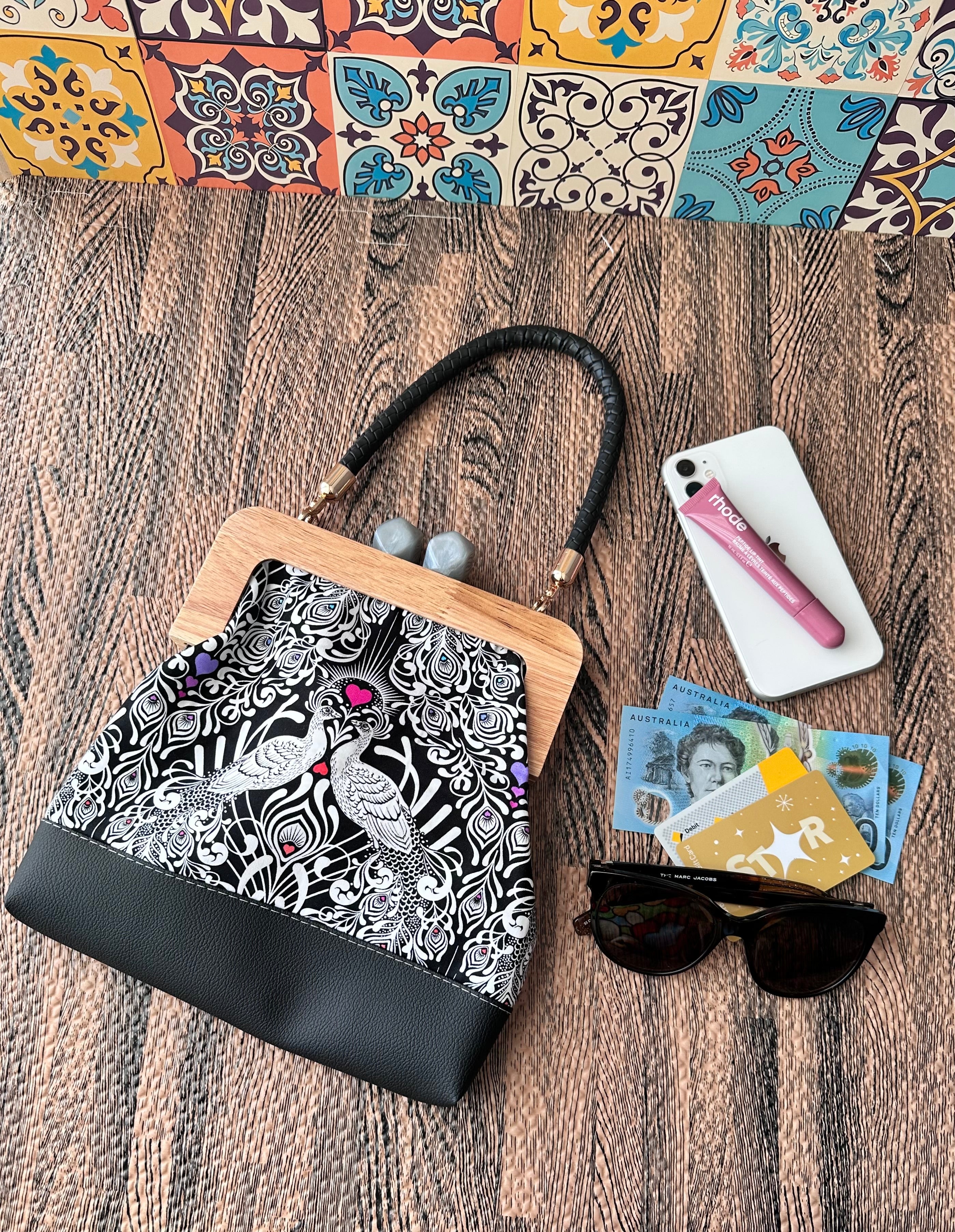 Kiss Lock Clutch with Vinyl Handle
