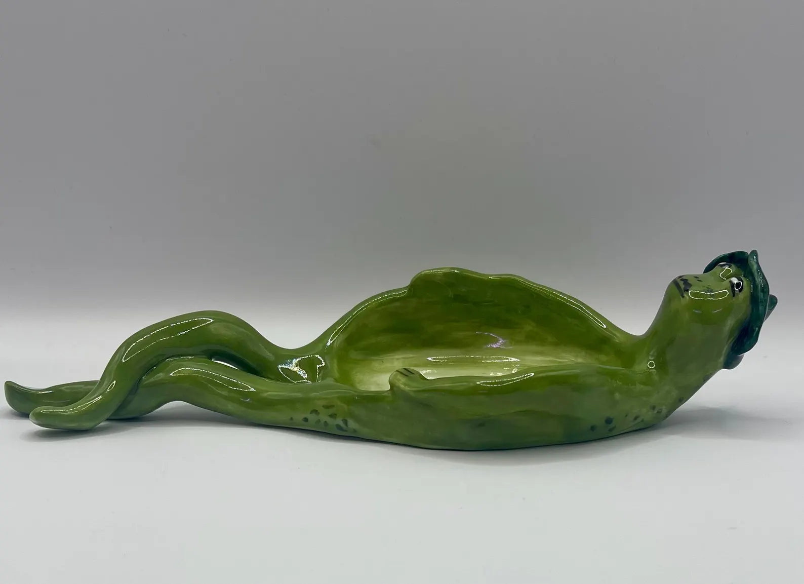 Pordelain Frog ornament, small dish