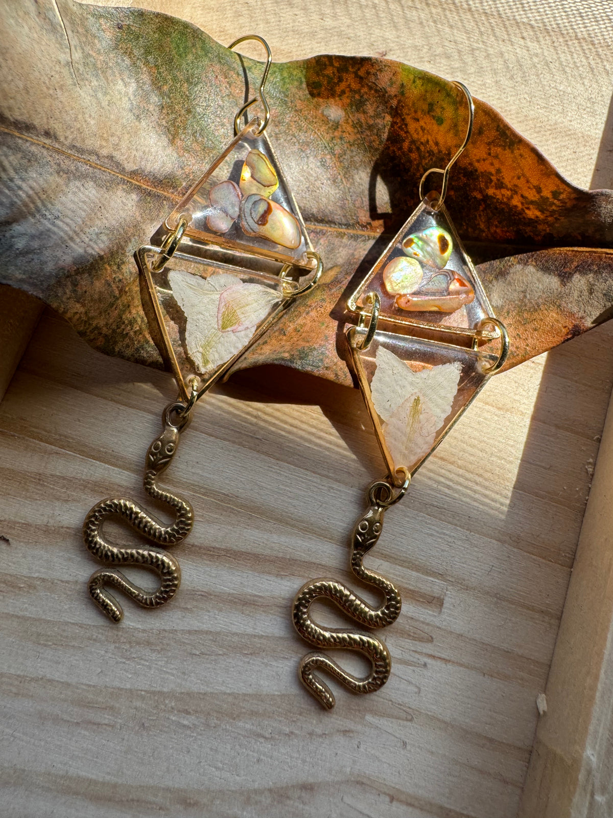 Double triangle cowrie shell and pressed flower resin earrings - gold