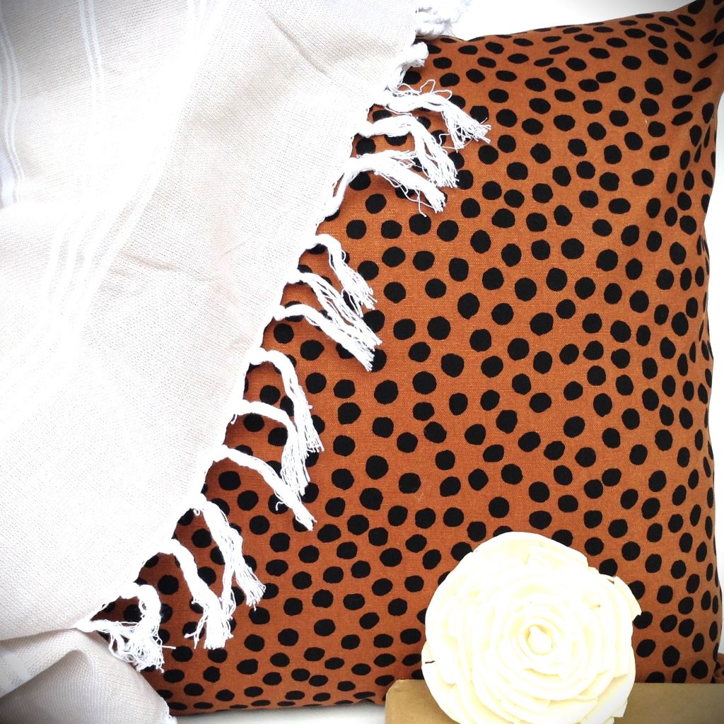 Copper and black spotted cushion cover 45x45cm