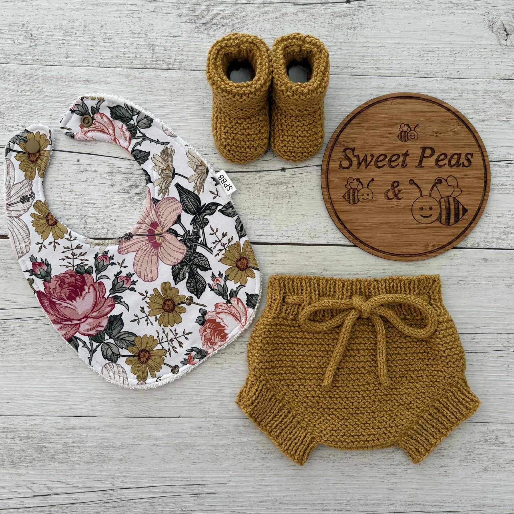 Hand Knitted Newborn  Nappy Cover, Booties and Bib