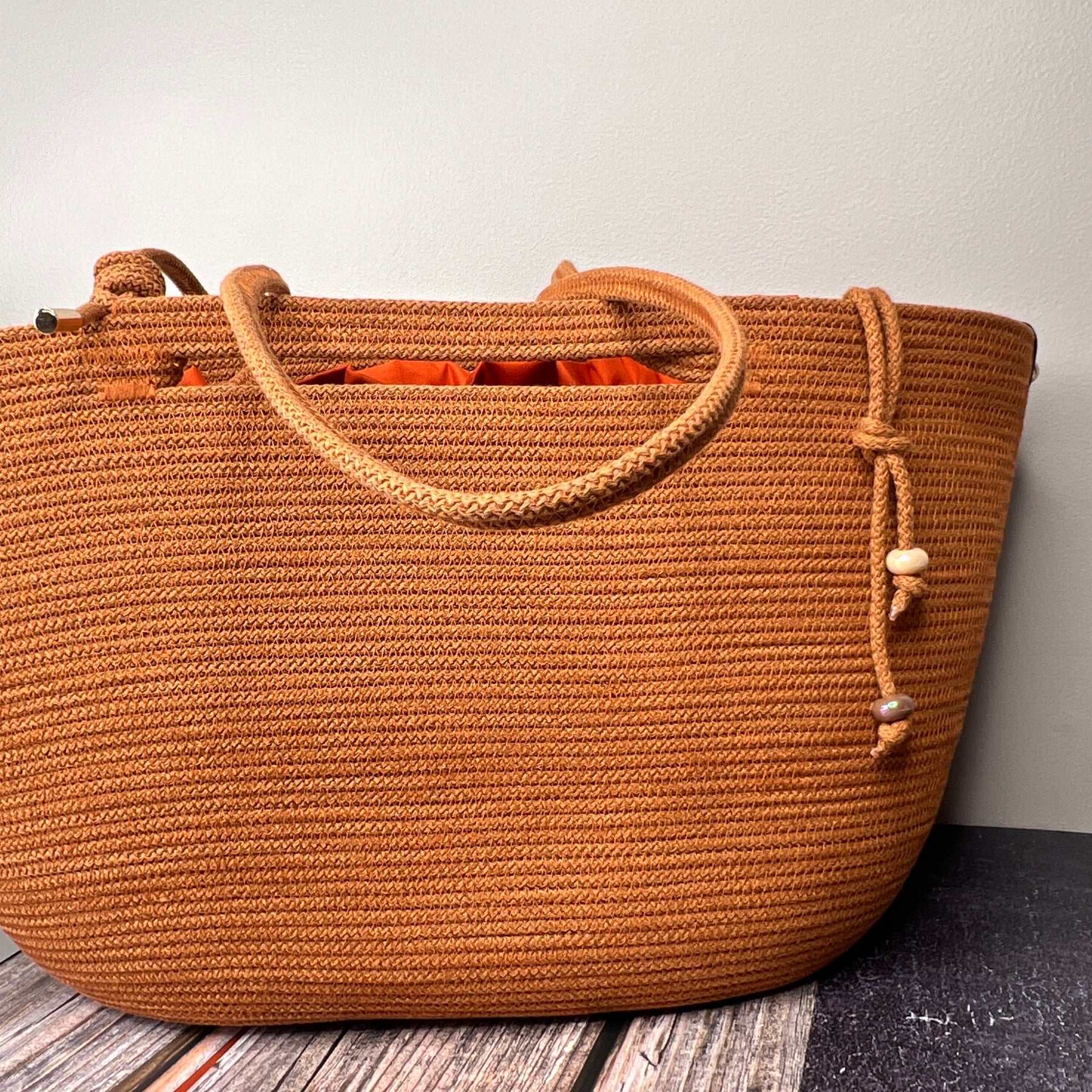 Tote bag