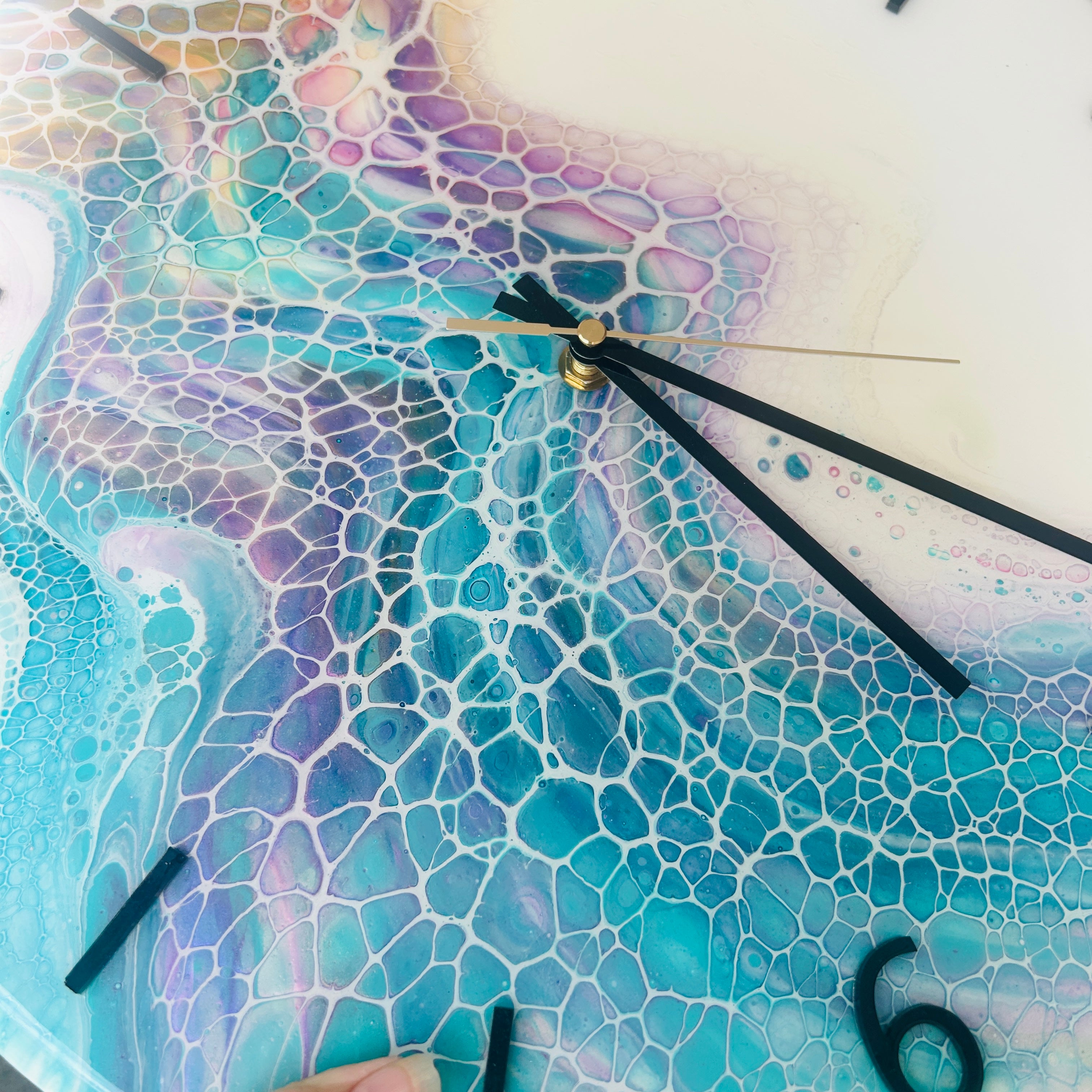 Timber Clock | 40cm Fluid Art/Resin | White-Teal-Sangria