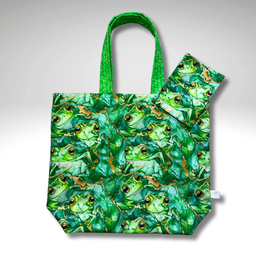Grocery Tote ...Frogs ... Lined with storage bag