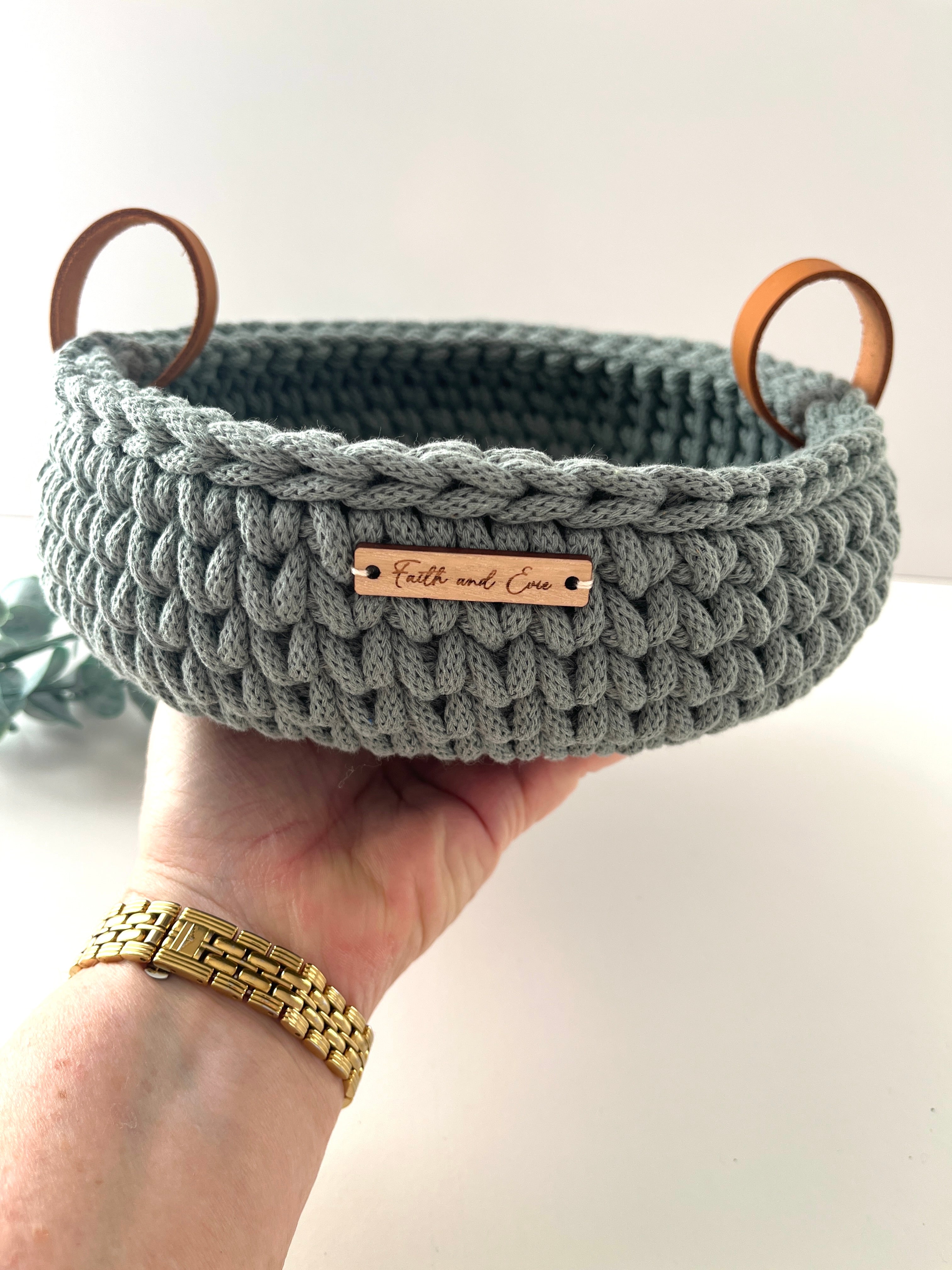 Crochet basket with handles - colour Laurel