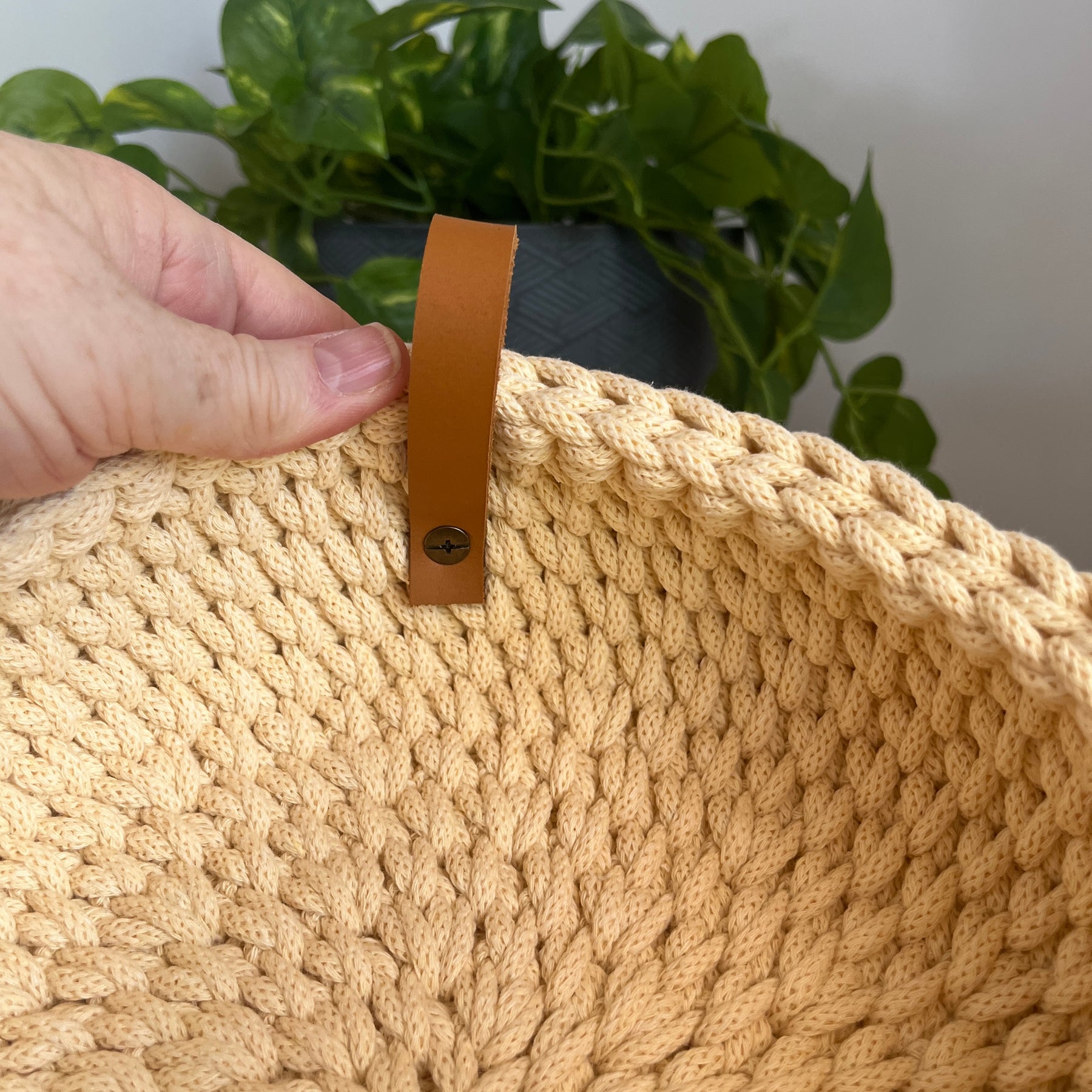 Crochet basket with handles - colour Butter