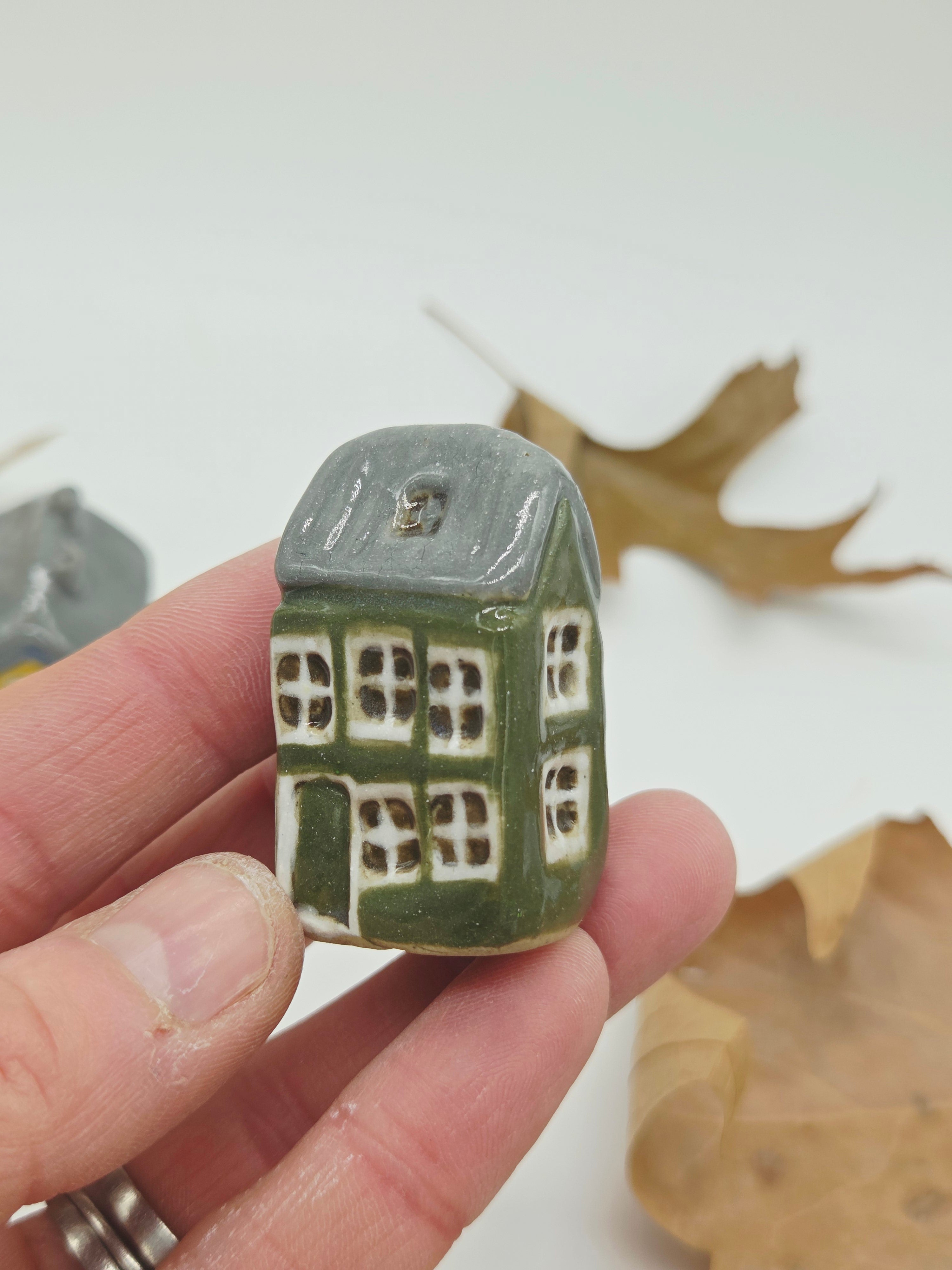 Norwegian Cottages Set of 2