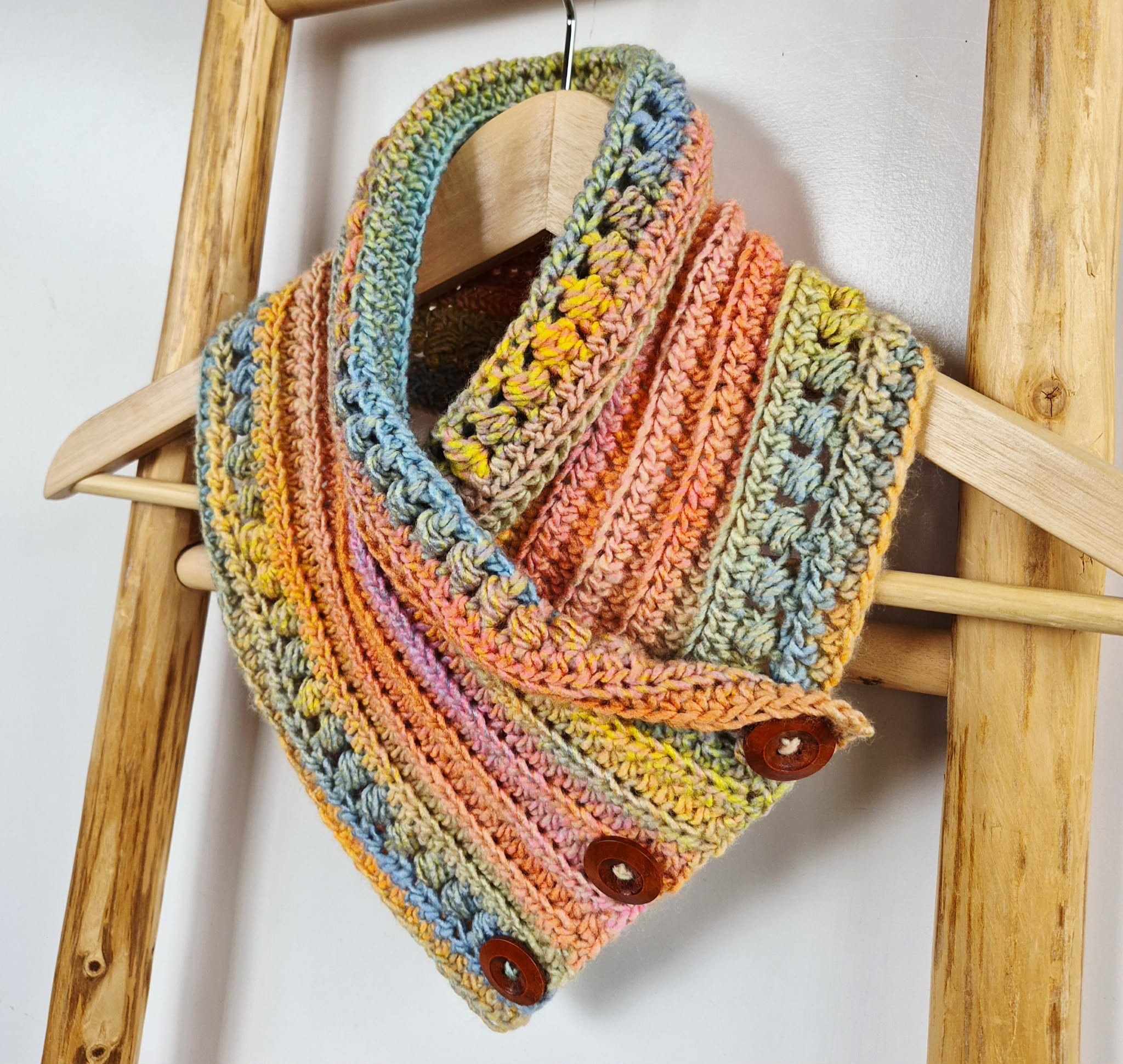 Ladies Neck warmer | Cowl | Scarf | Multi Colour | Adult | Vintage | Crochet | Buttoned