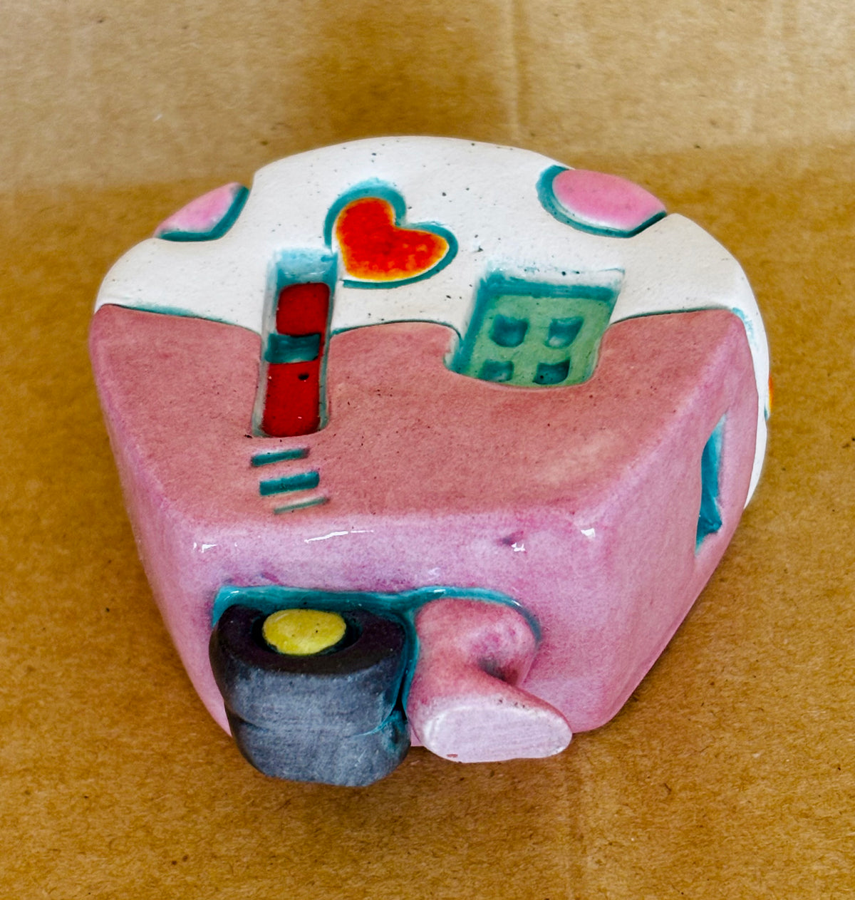 Small Retro Collectable Ceramic Caravan 6