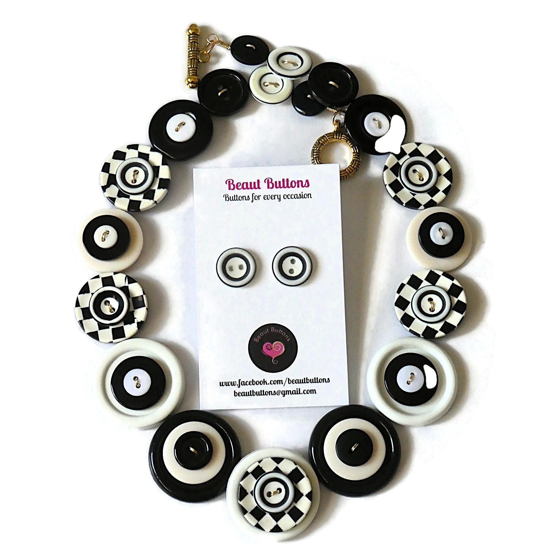 Button necklace and earrings - Checkmate