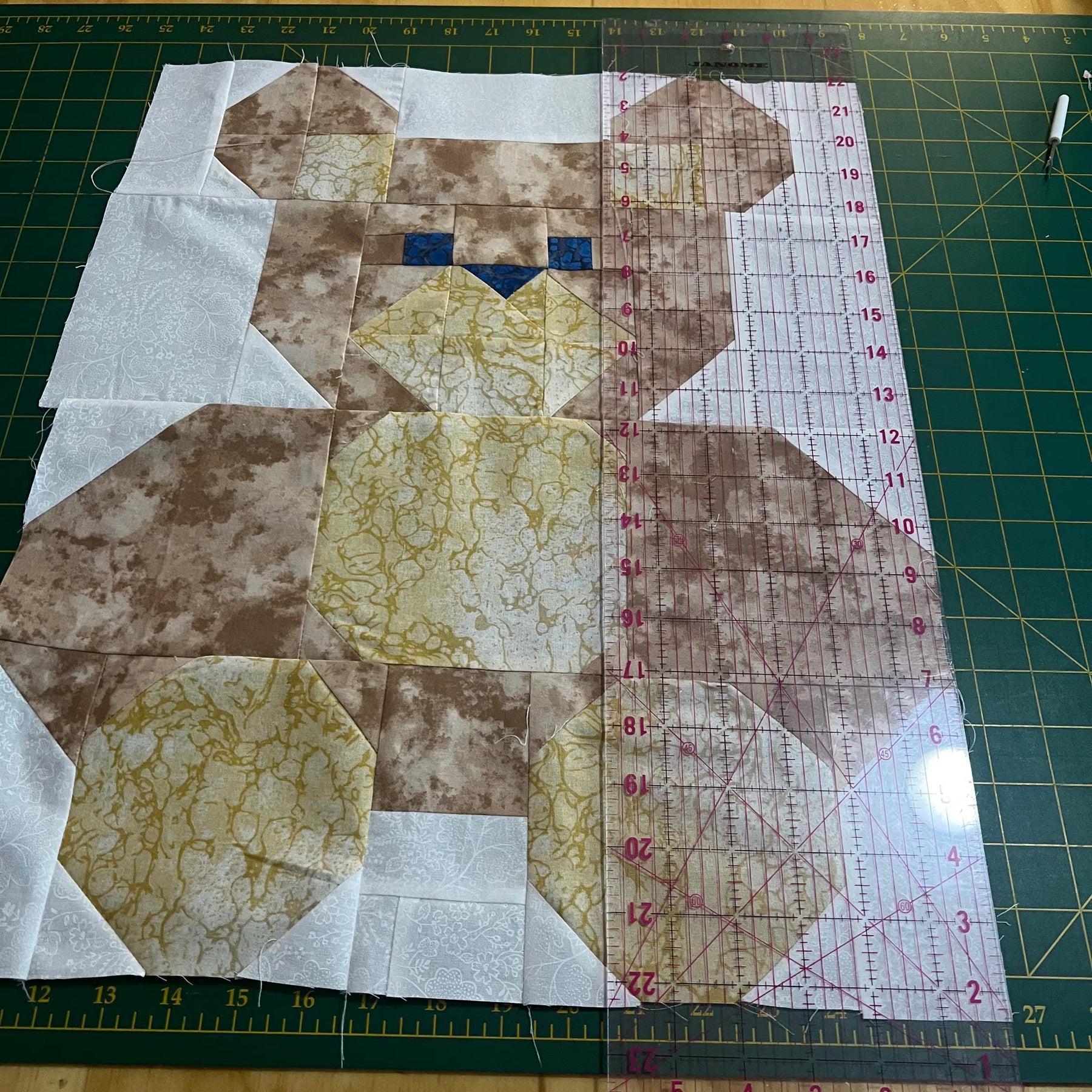 Teddy Bear Baby Quilt Pattern: Beginner-Friendly Patchwork (PDF Download)