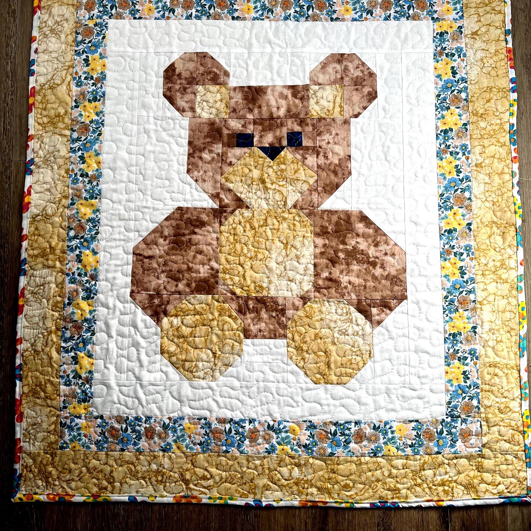 Teddy Bear Baby Quilt Pattern: Beginner-Friendly Patchwork (PDF Download)