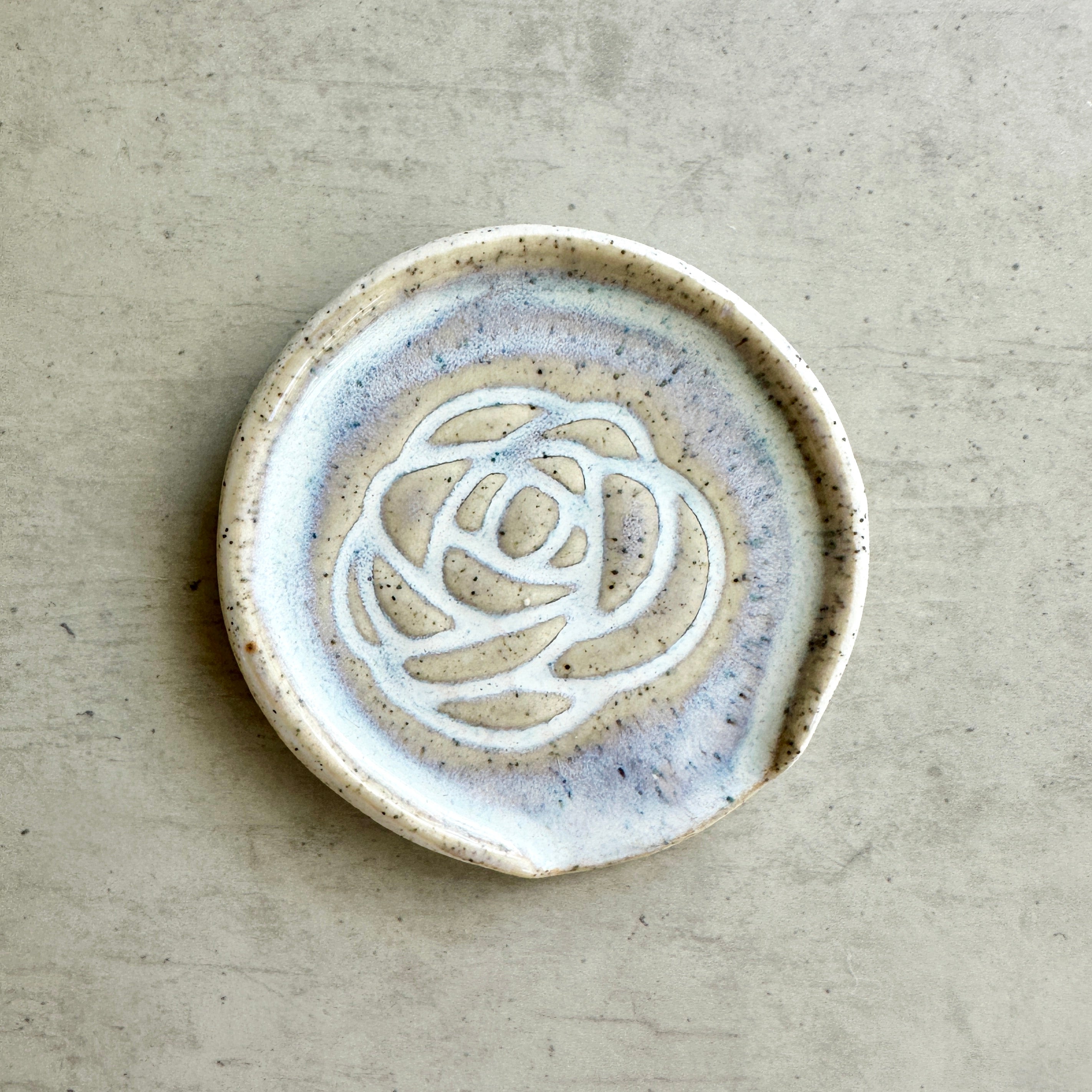 'BEST TEAS' TEASPOON RESTS I White & Speckled Clay