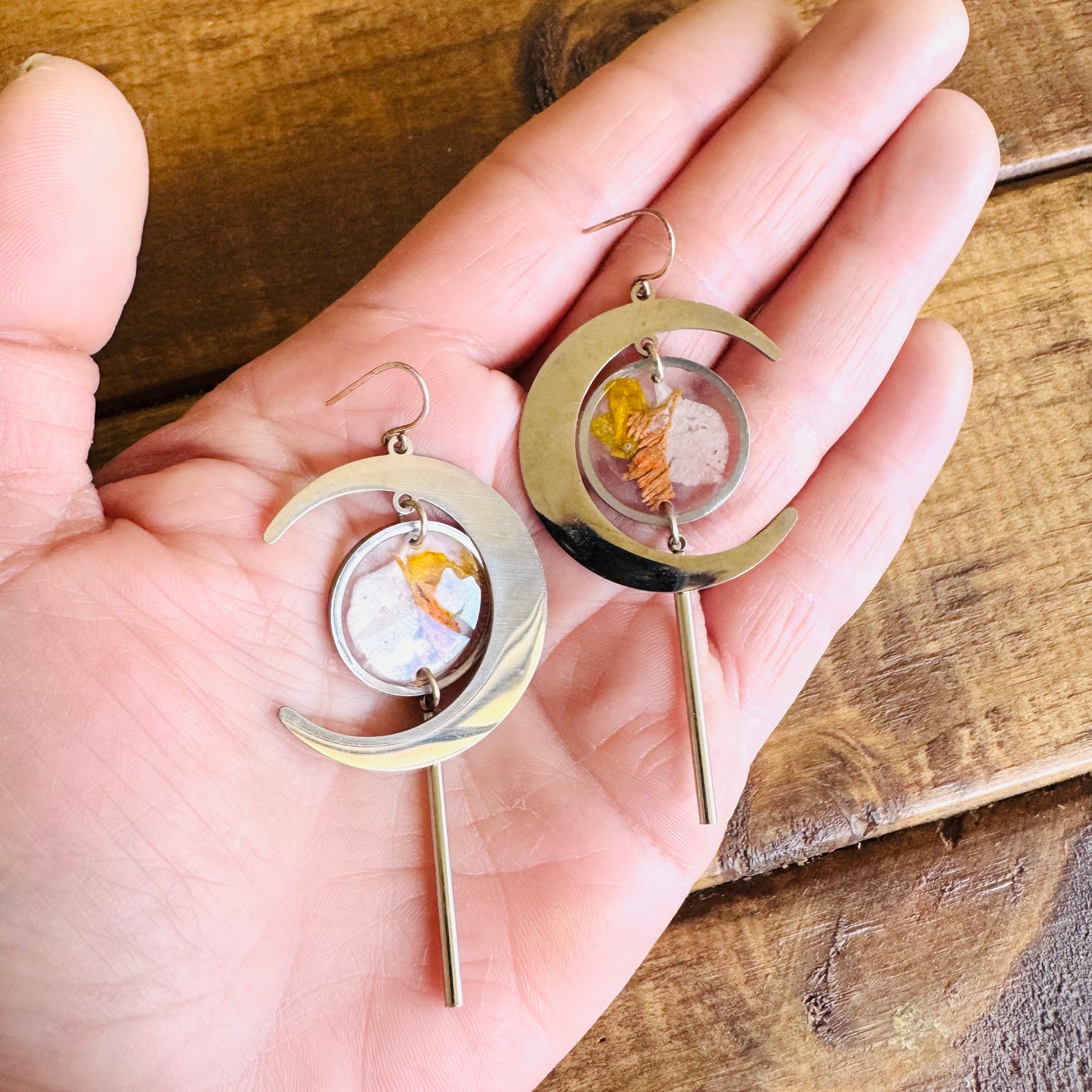 Silver moon earrings with pressed flowers