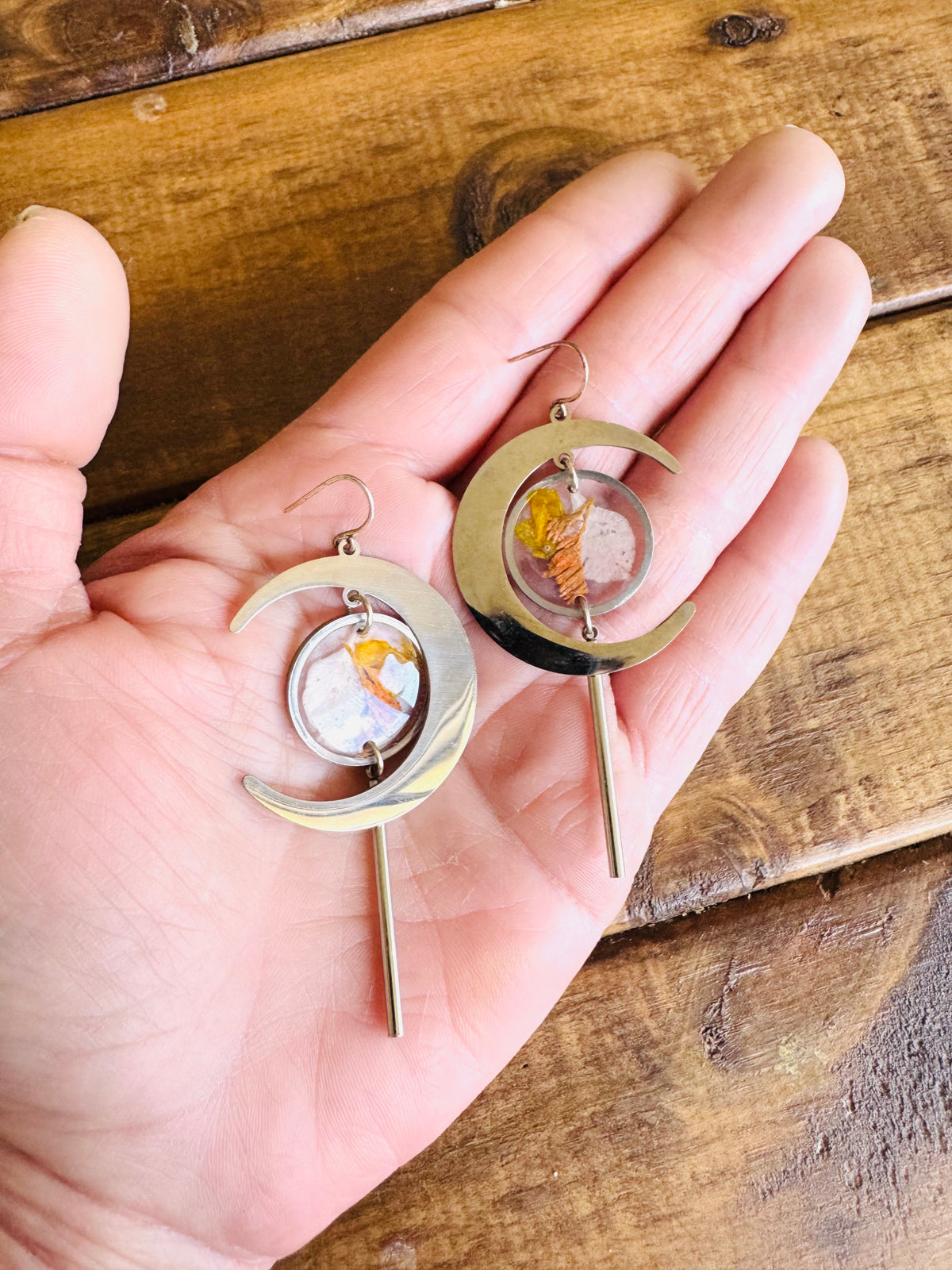Silver moon earrings with pressed flowers