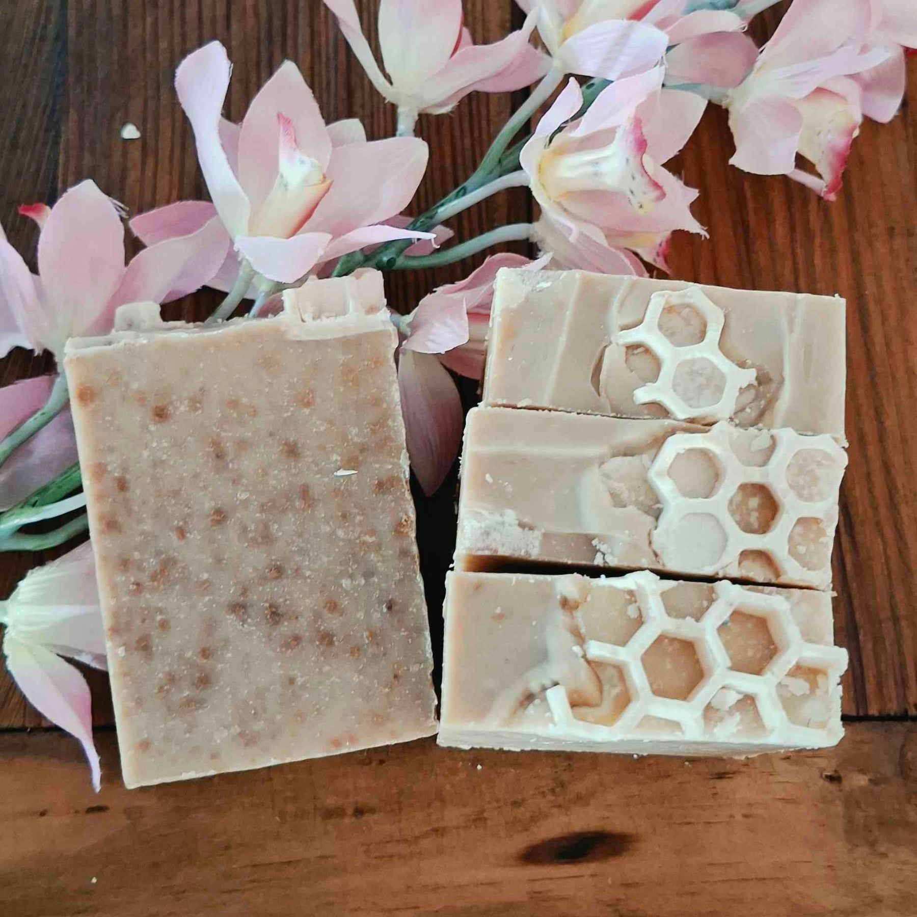 Honey the Kid - Goat mlk, Honey handmade soap