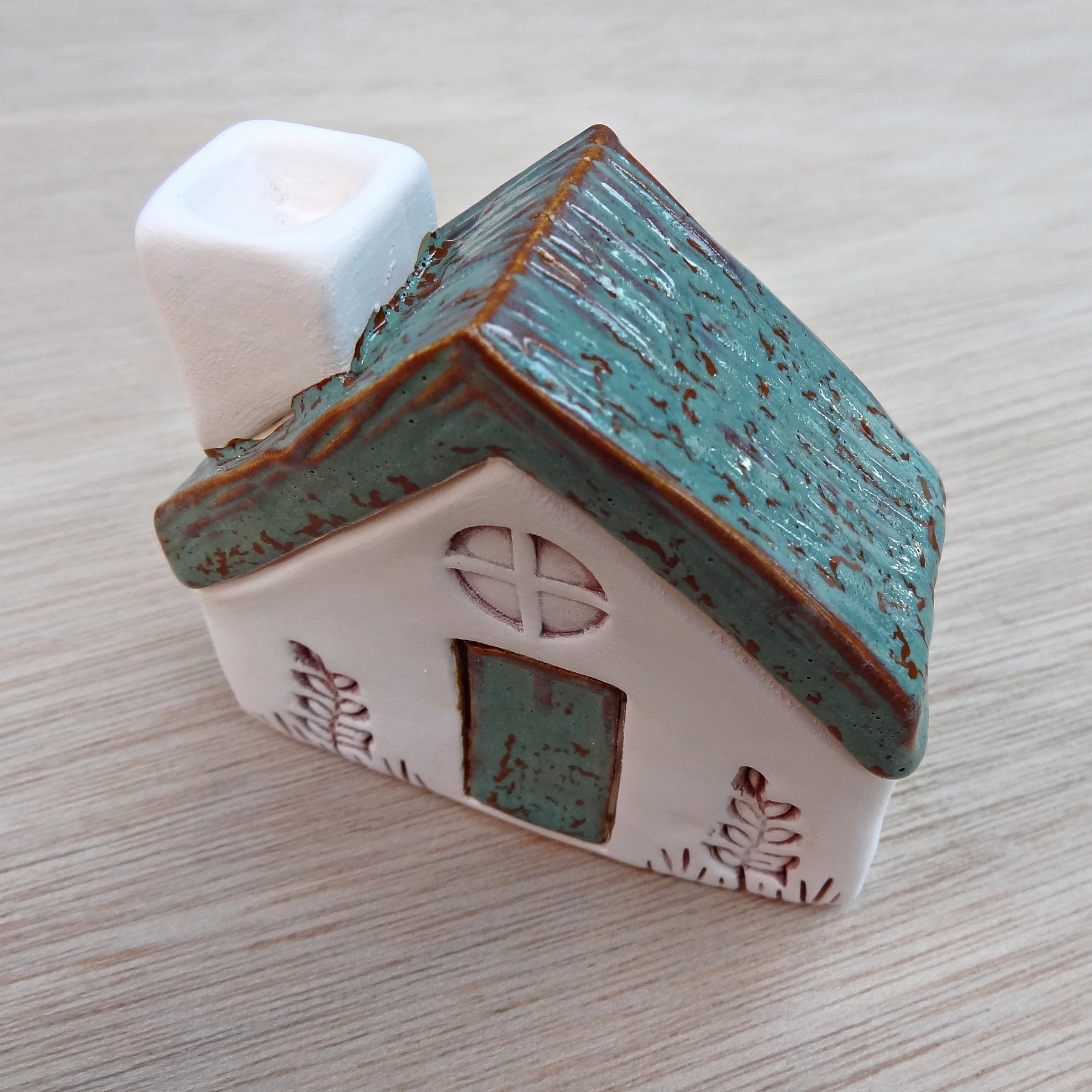 Ceramic Essential Oil Diffuser gift set. Handmade clay air diffuser for a restful sleep