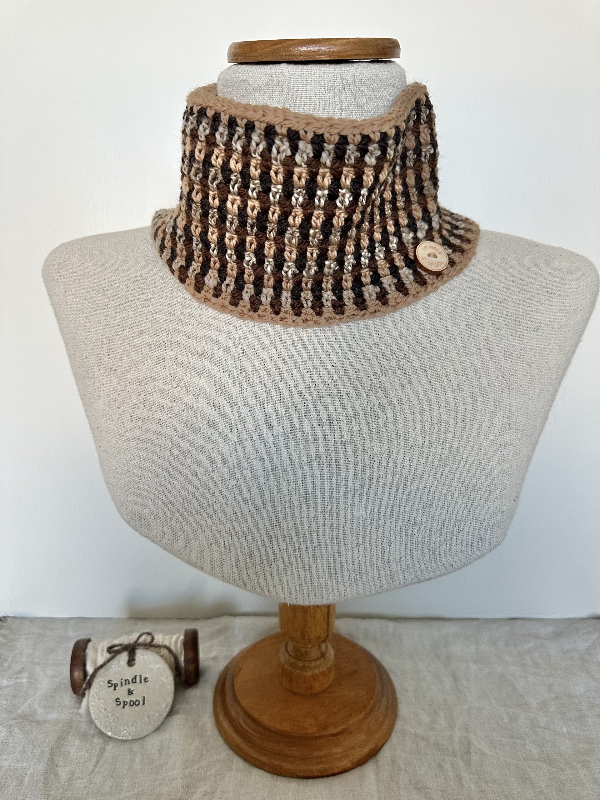 'Caramel Mocha' Crocheted Wool Cowl