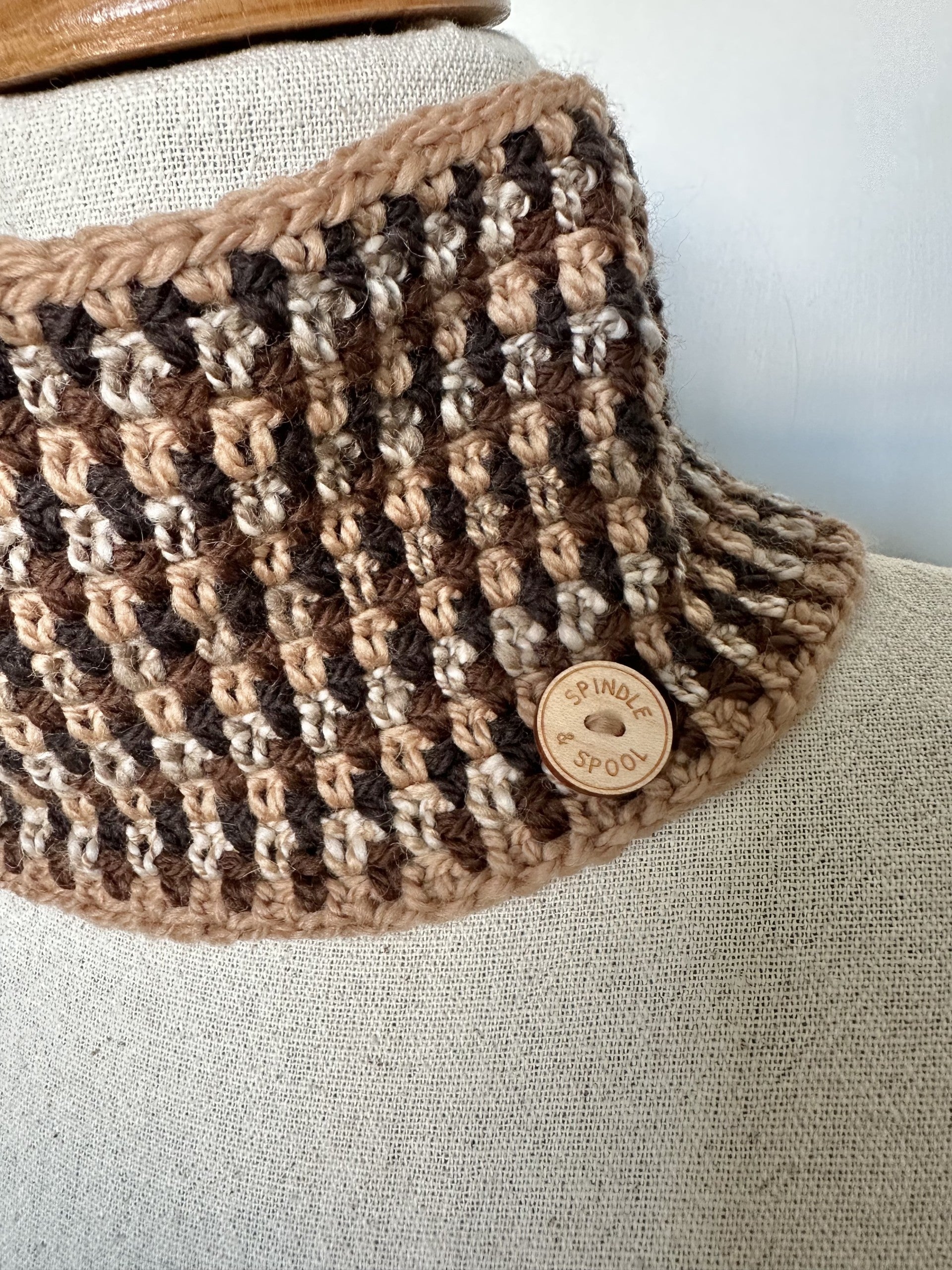 'Caramel Mocha' Crocheted Wool Cowl