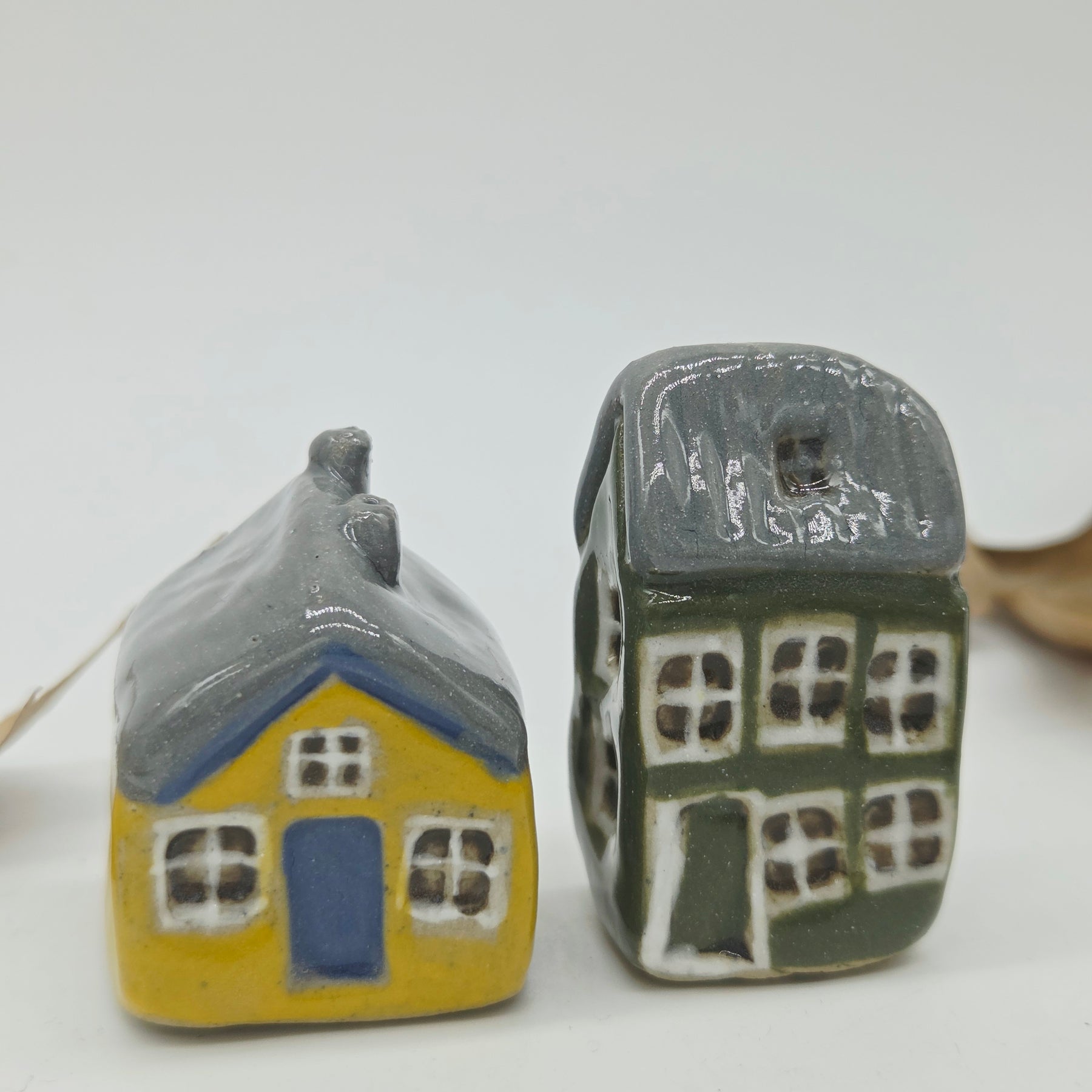 Norwegian Cottages Set of 2
