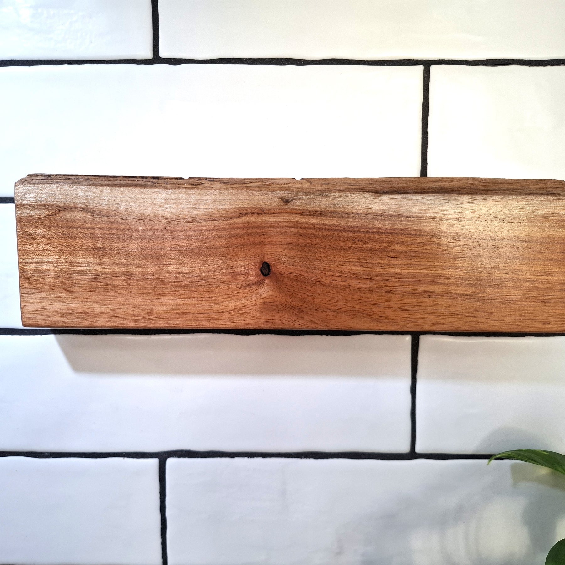 Handmade Wooden Magnetic Knife Holder: Wall-Mounted Kitchen Rack