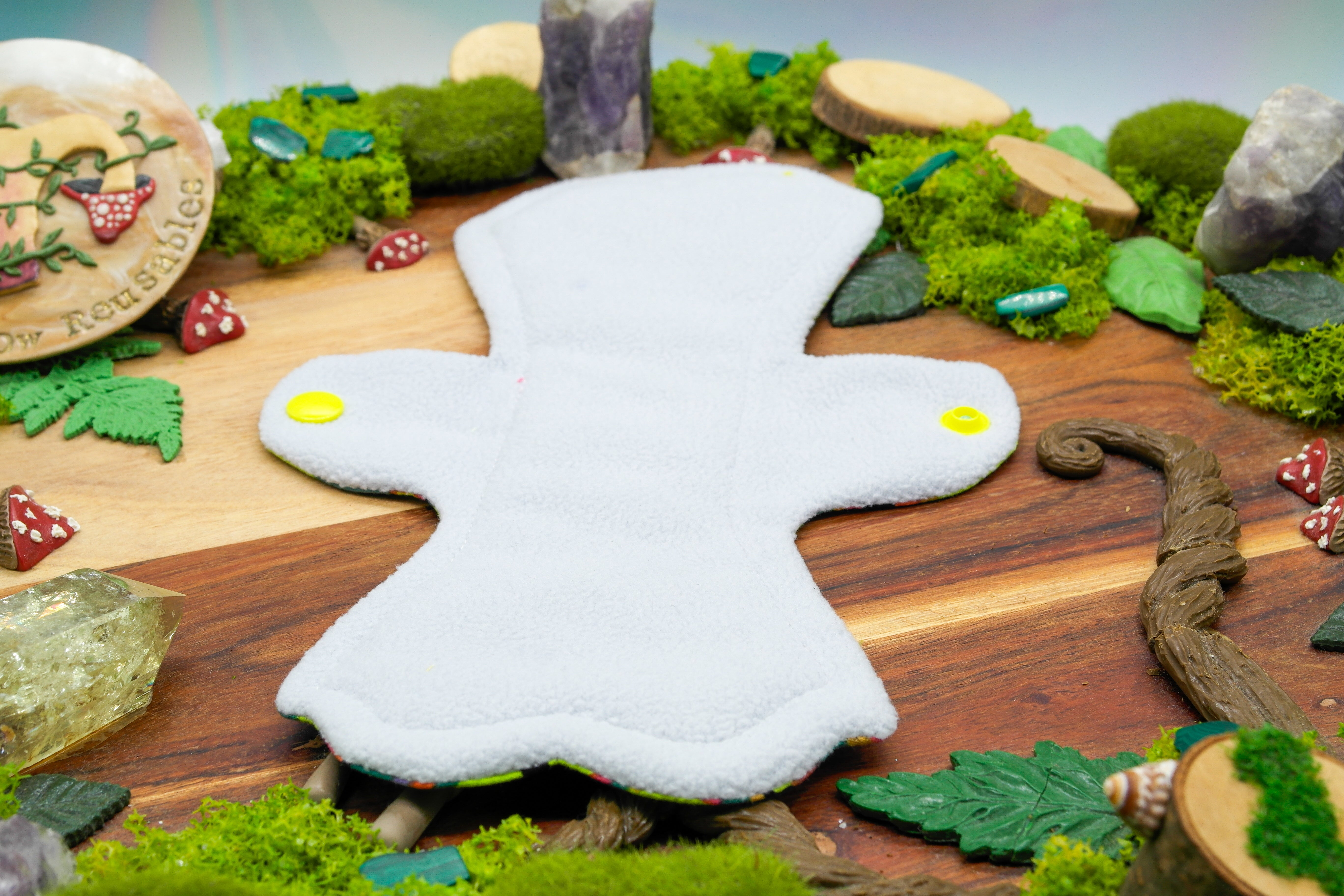 Soft Reusable cloth pad 10" Moderate (LOA) - colour explosion