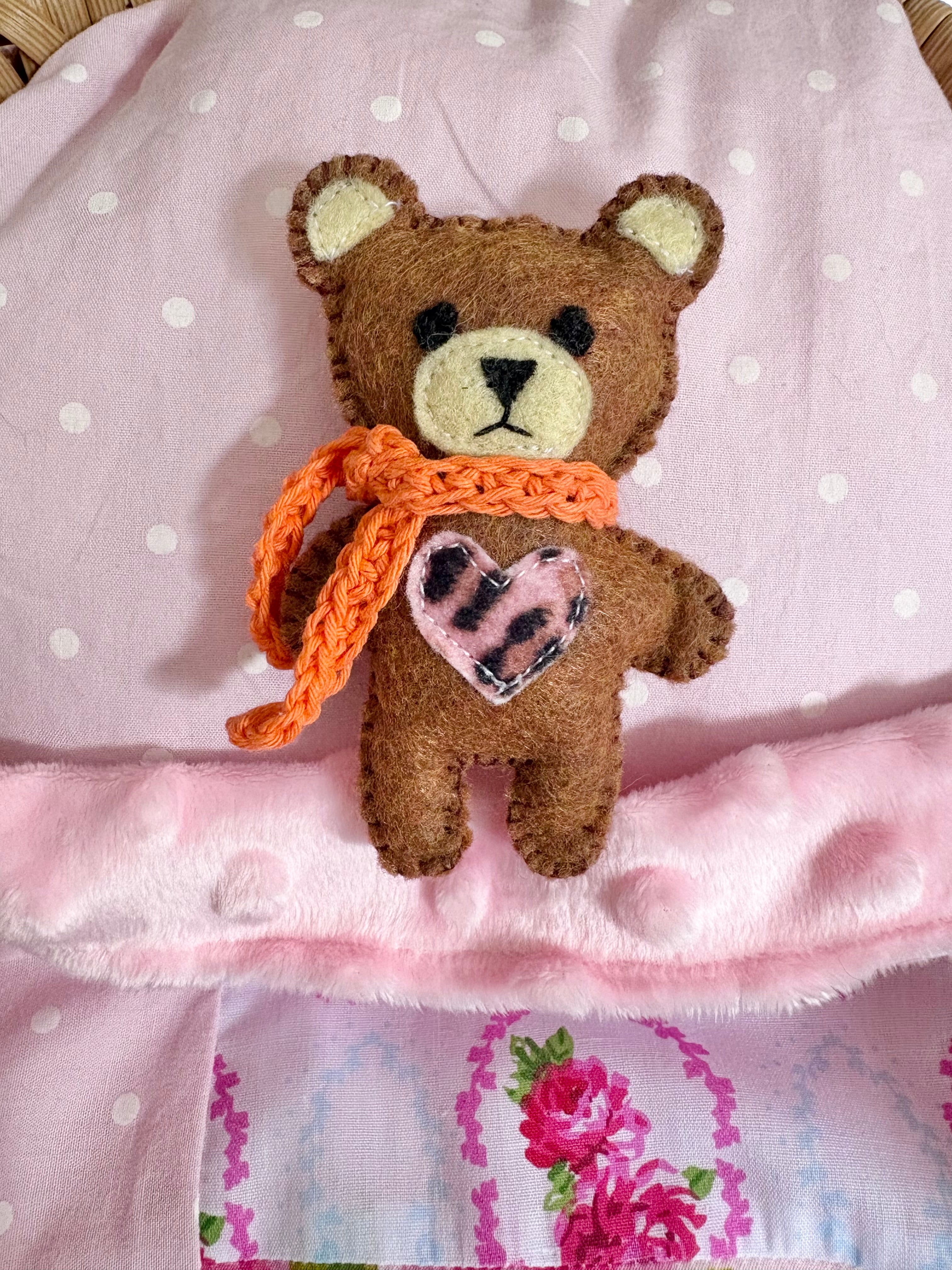 Handmade Felt Teddy Teddy Bear with Crochet Scarf – Mini 10cm Plush Toy – Pocket Bear Gift – Cute Handmade Keepsake