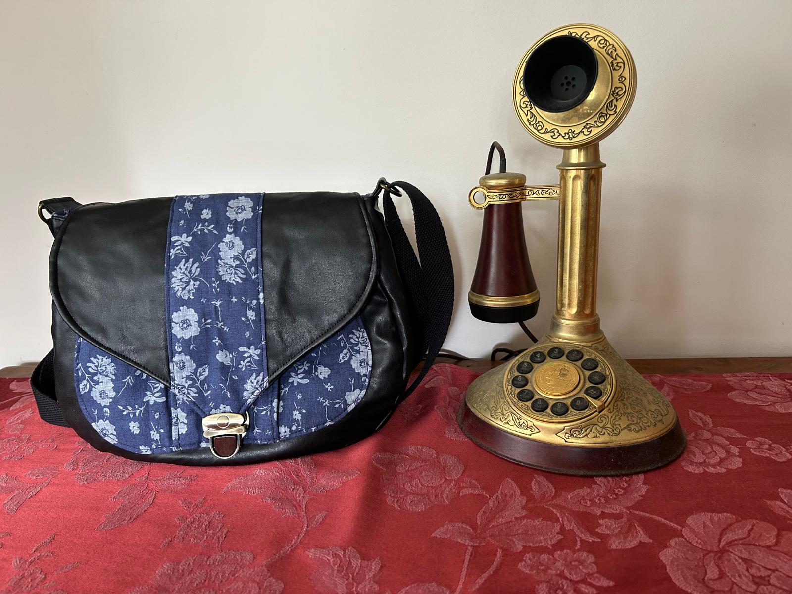 Sweetheart Crossbody Handbag