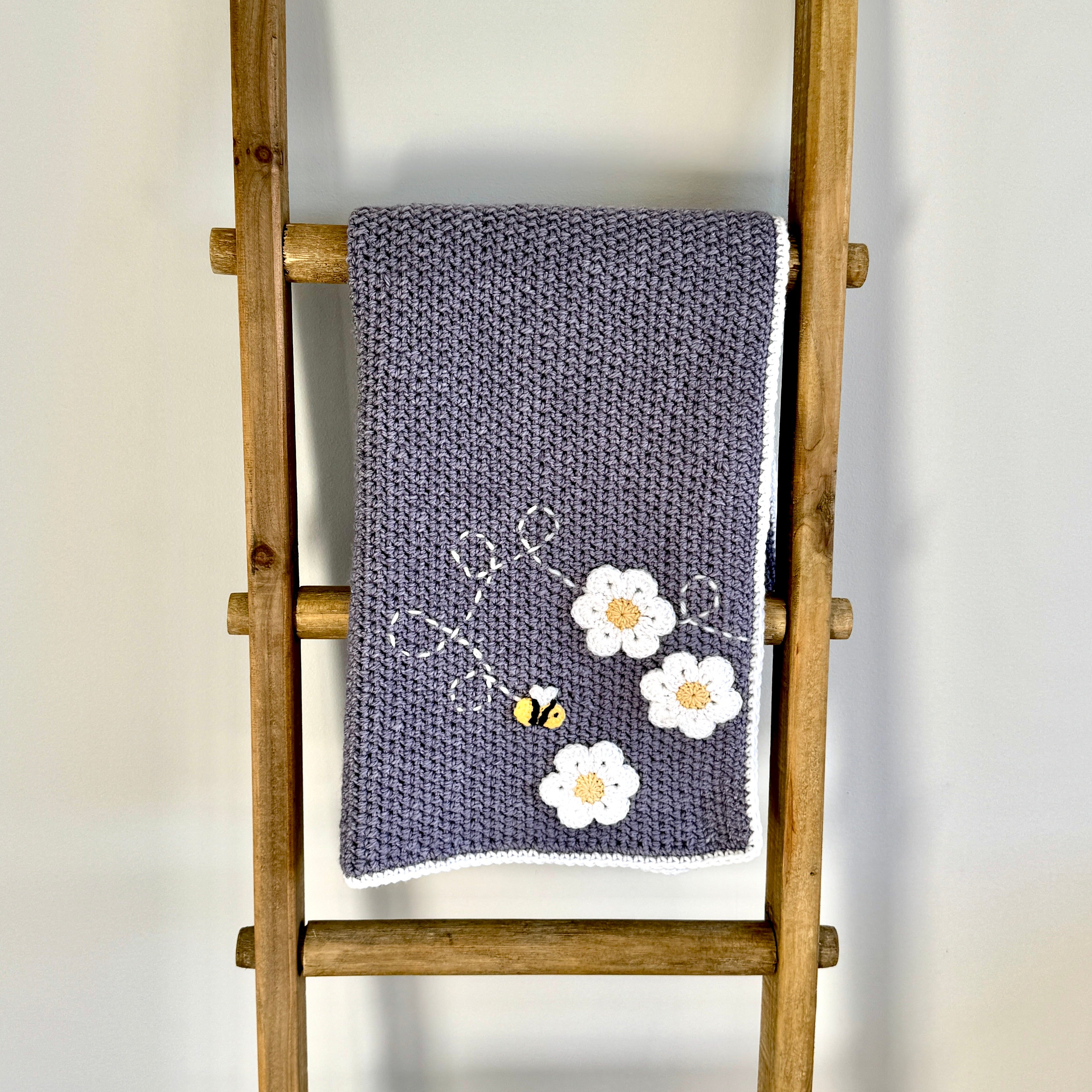 Daisies and Bees Blanket