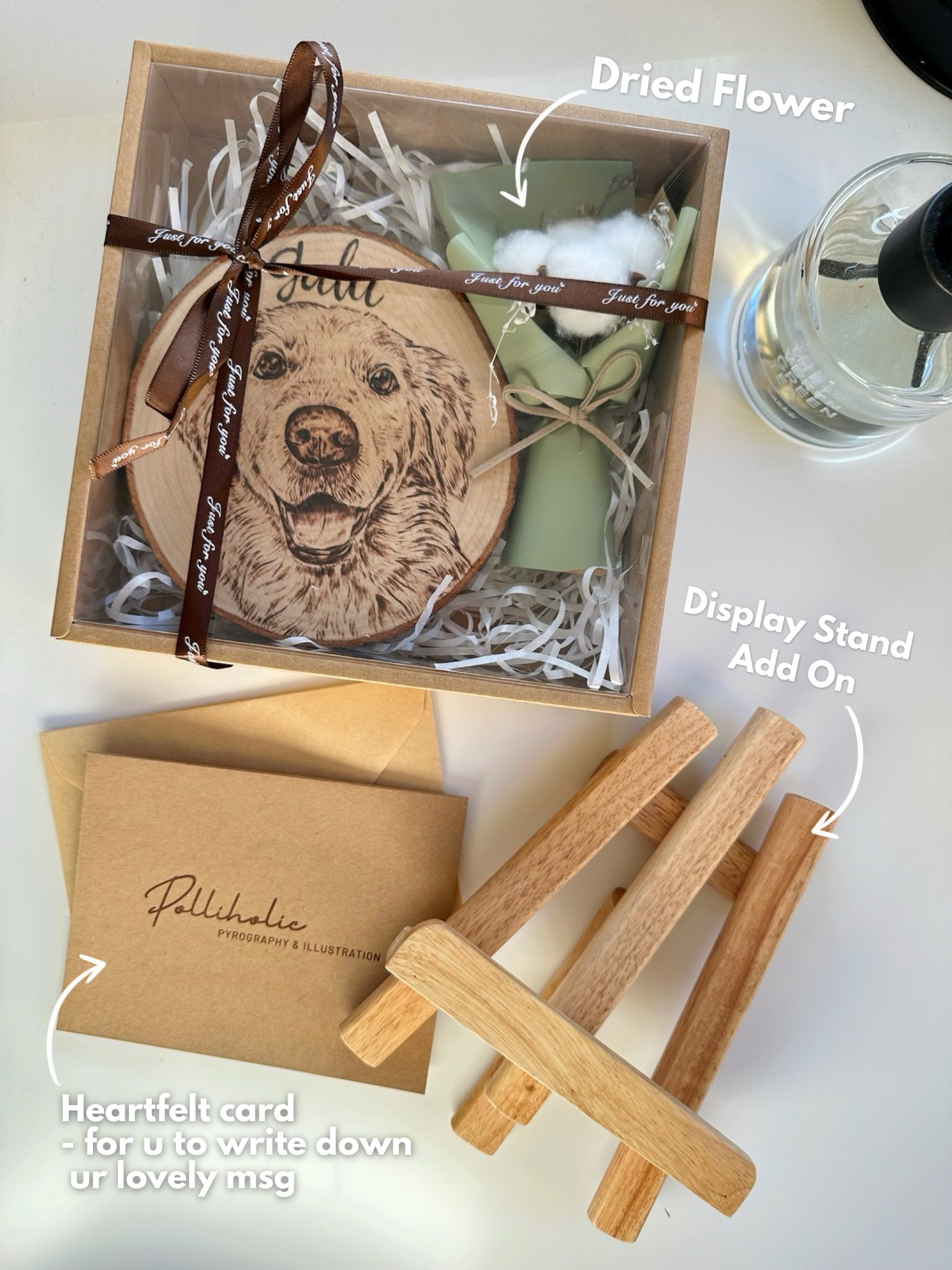Natural Wood Circle Custom Pet Portrait – Hand-Burned Pyrography Art