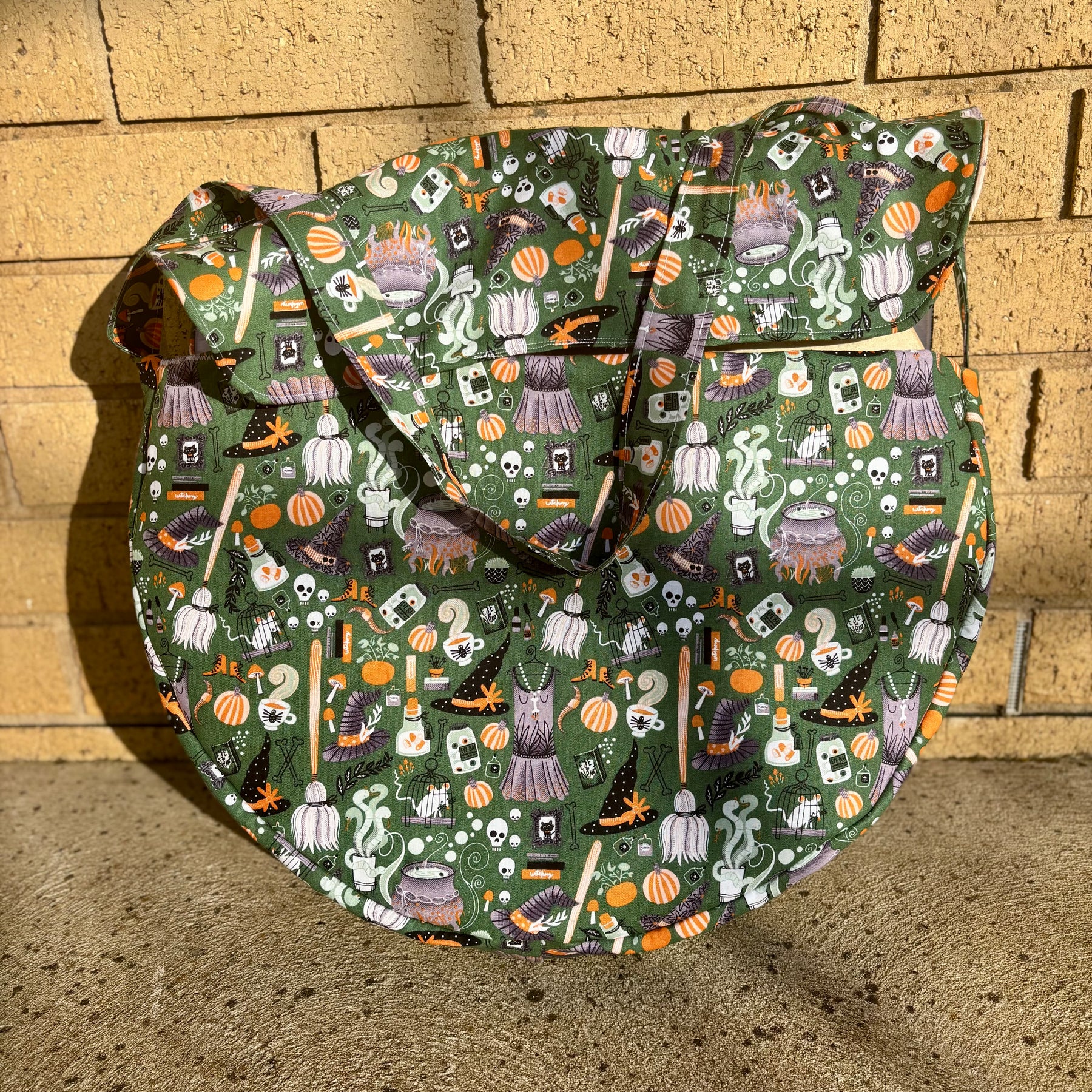 Hand made Drum Bag 16”-18”- earth witch design!