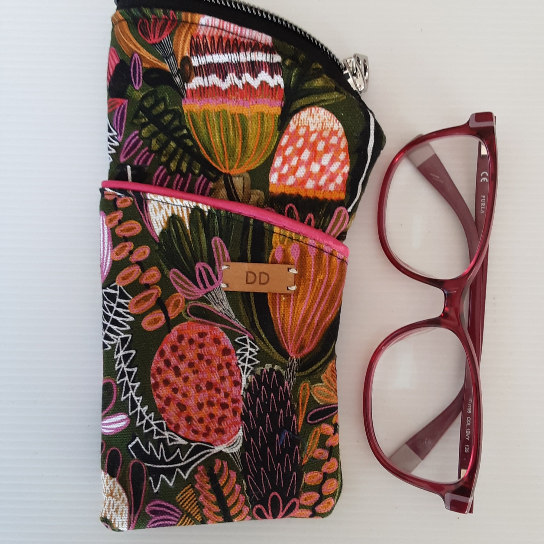 Handmade Padded Sunglass Case, Zippered Eyeglass Pouch, Aussie Floral print